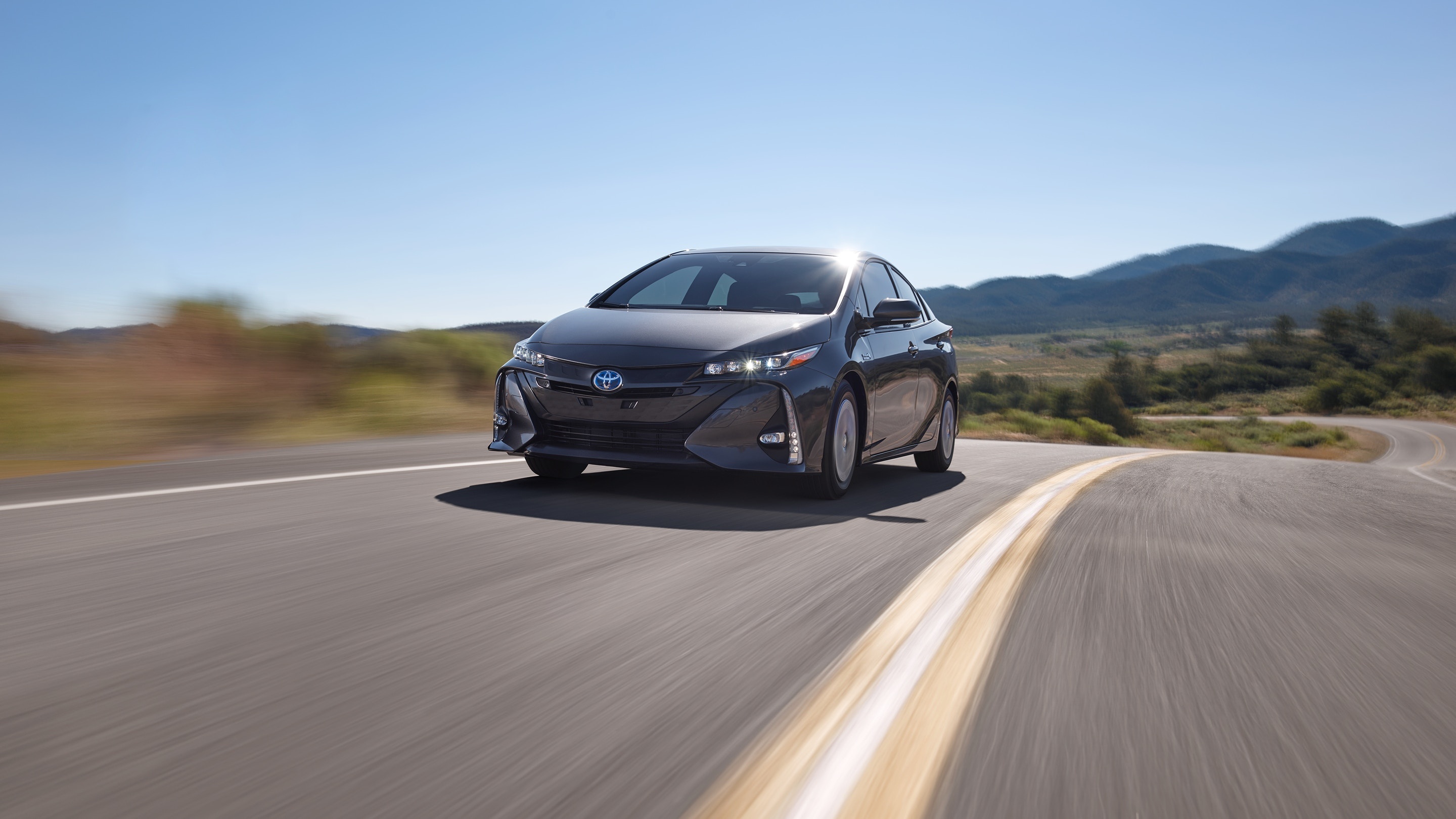 2017 Model, Toyota Prius Prime Wallpaper, 2880x1620 HD Desktop