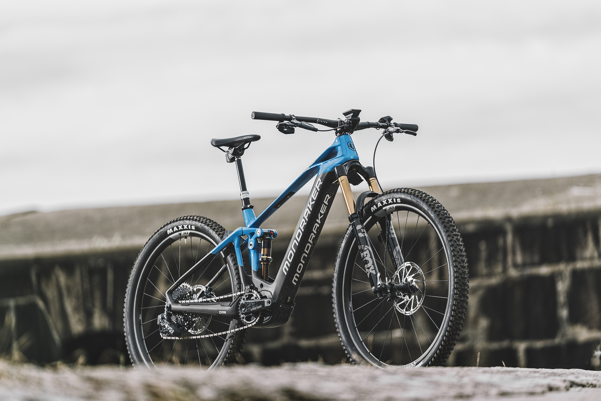 Crafty Carbon, Mondraker Wallpaper, 2050x1370 HD Desktop