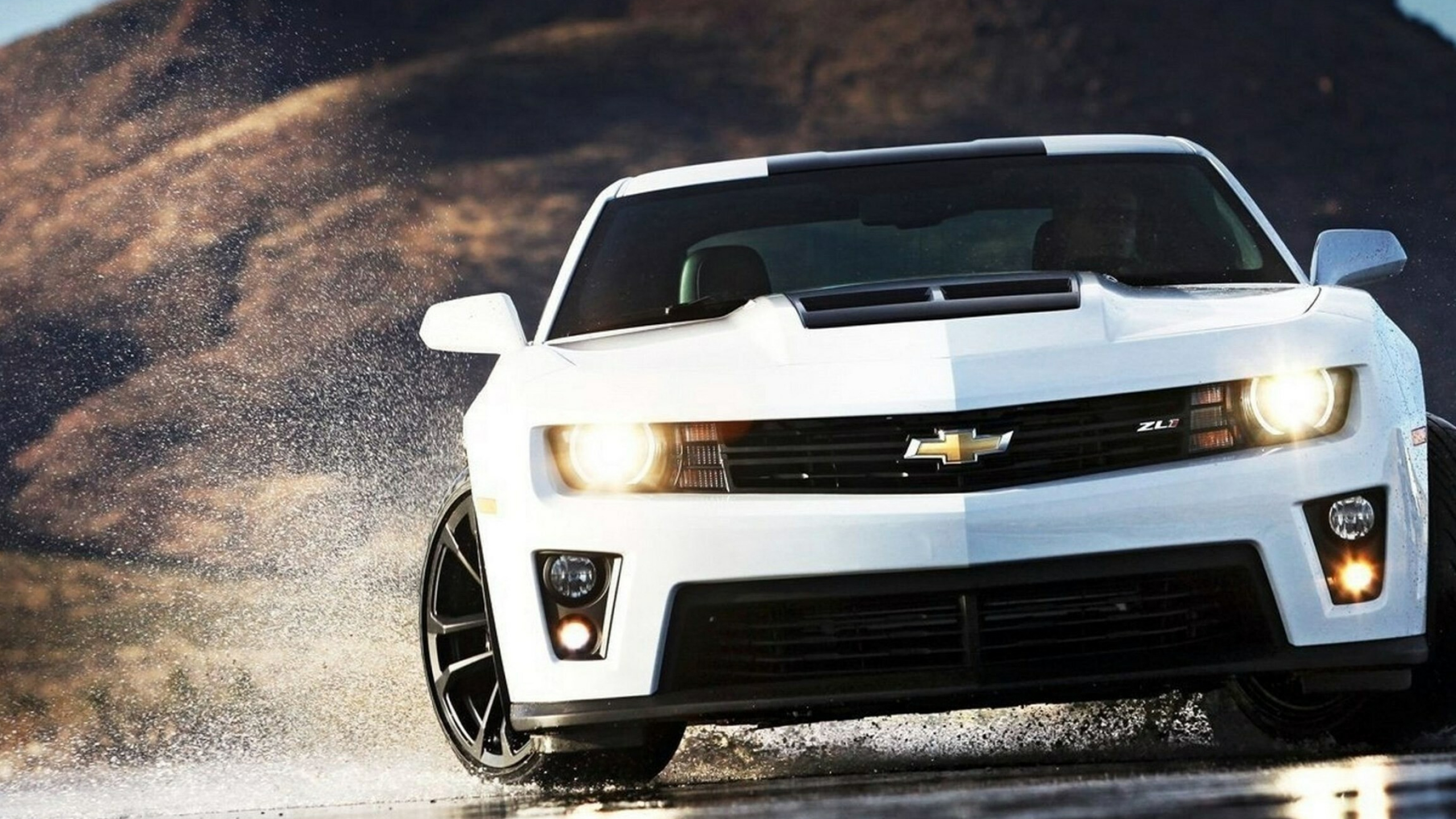 Camaro wallpapers, High-resolution images, Sports car enthusiasts, Chevrolet fans, 2560x1440 HD Desktop