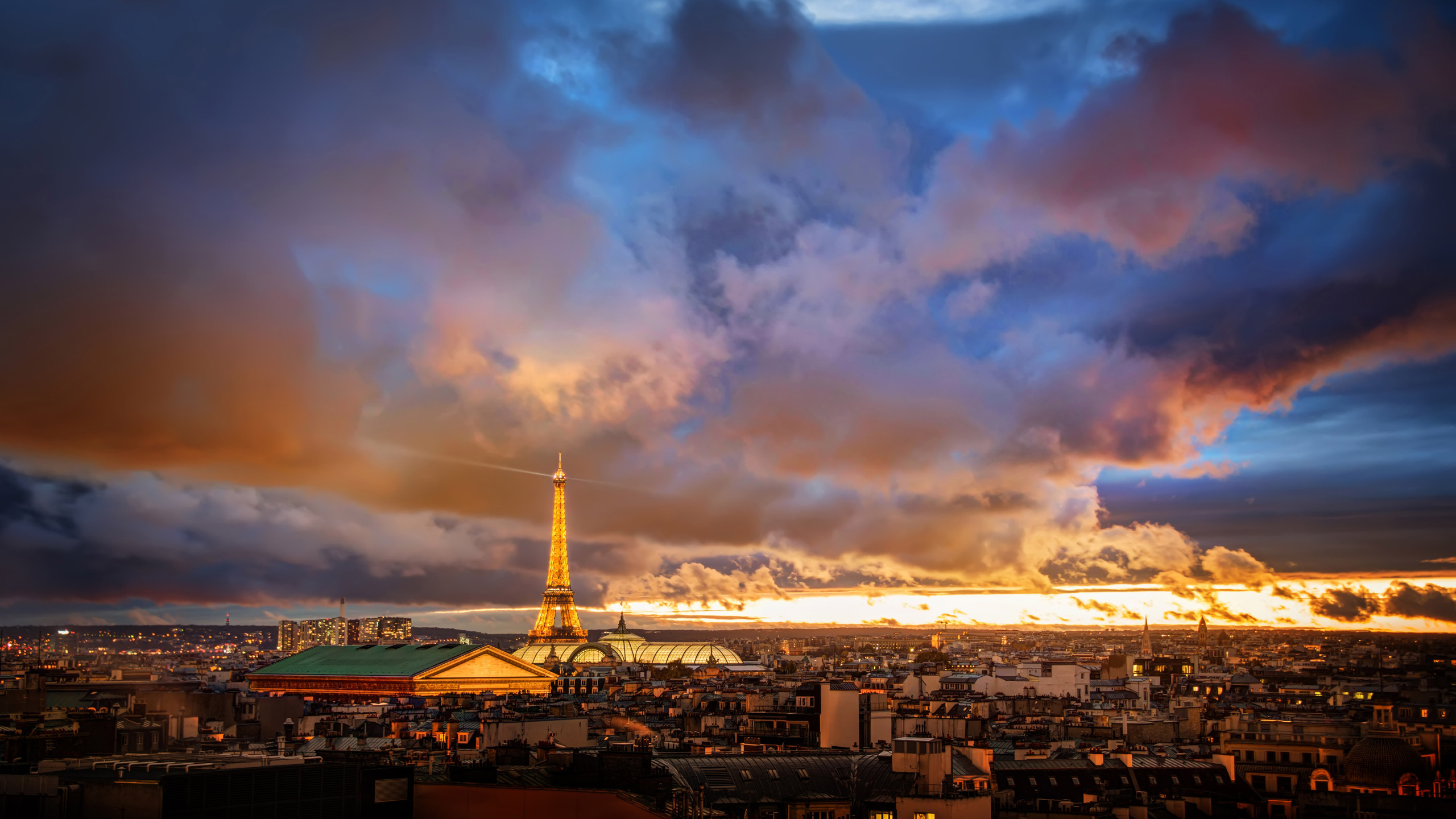 Sunset over Paris, 1440p resolution, HD images, Breathtaking scenery, 2560x1440 HD Desktop