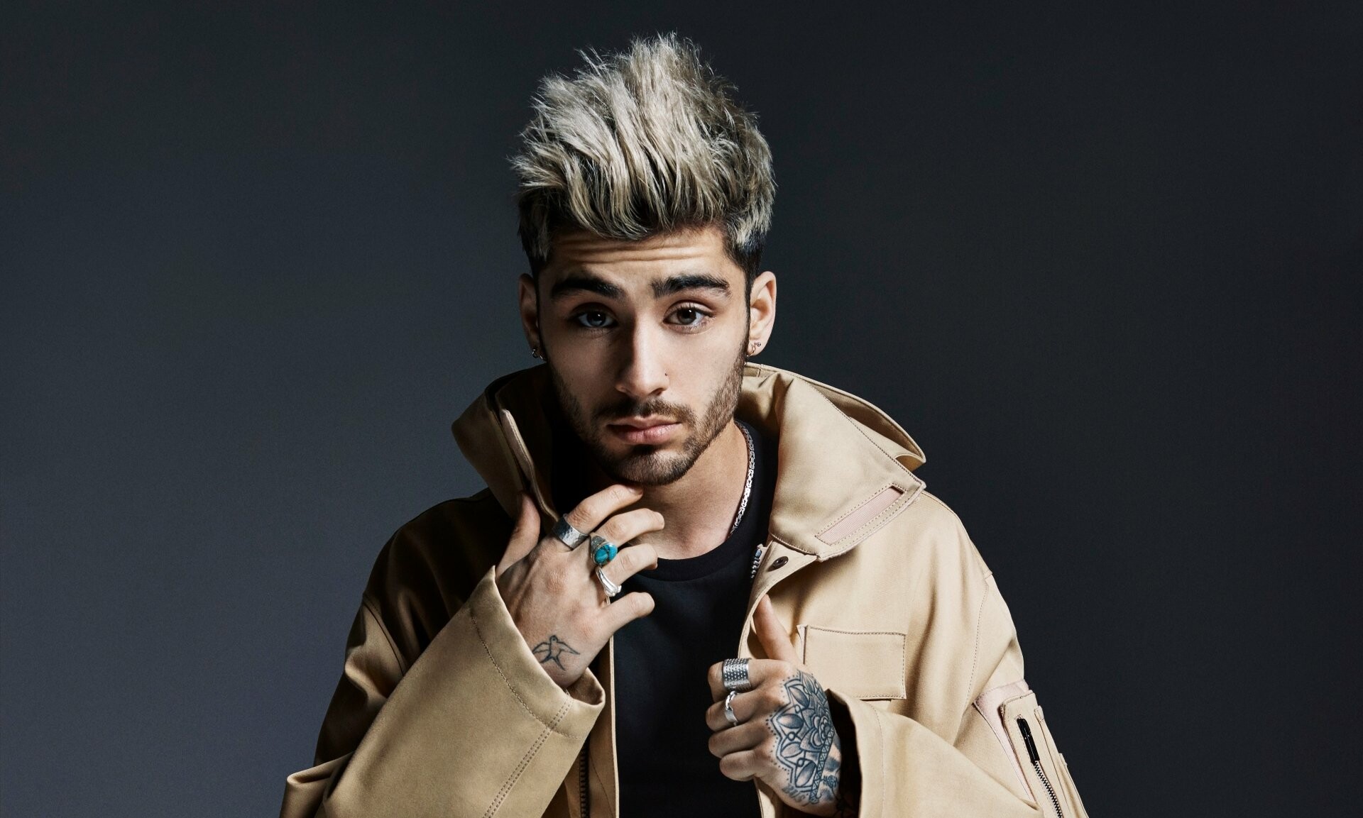 Zayn Malik, Melodic vocals, Sultry sound, Global heartthrob, 1920x1160 HD Desktop