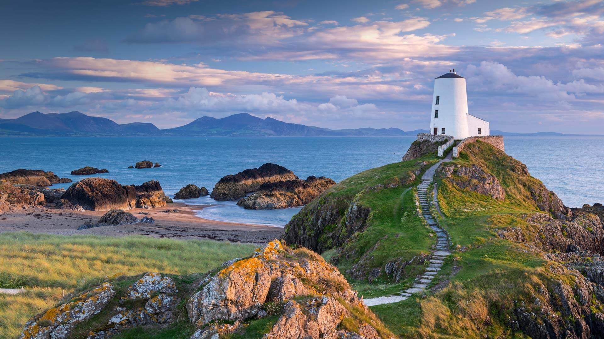 Historic tower, Architectural beauty, Wales' treasure, WallpaperHub's pick, 1920x1080 Full HD Desktop