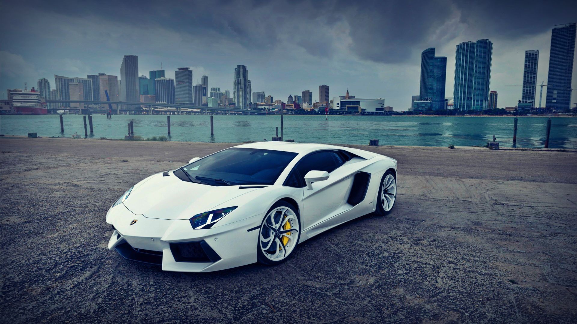 Lamborghini Aventador, Auto perfection, Striking power, Iconic design, 1920x1080 Full HD Desktop