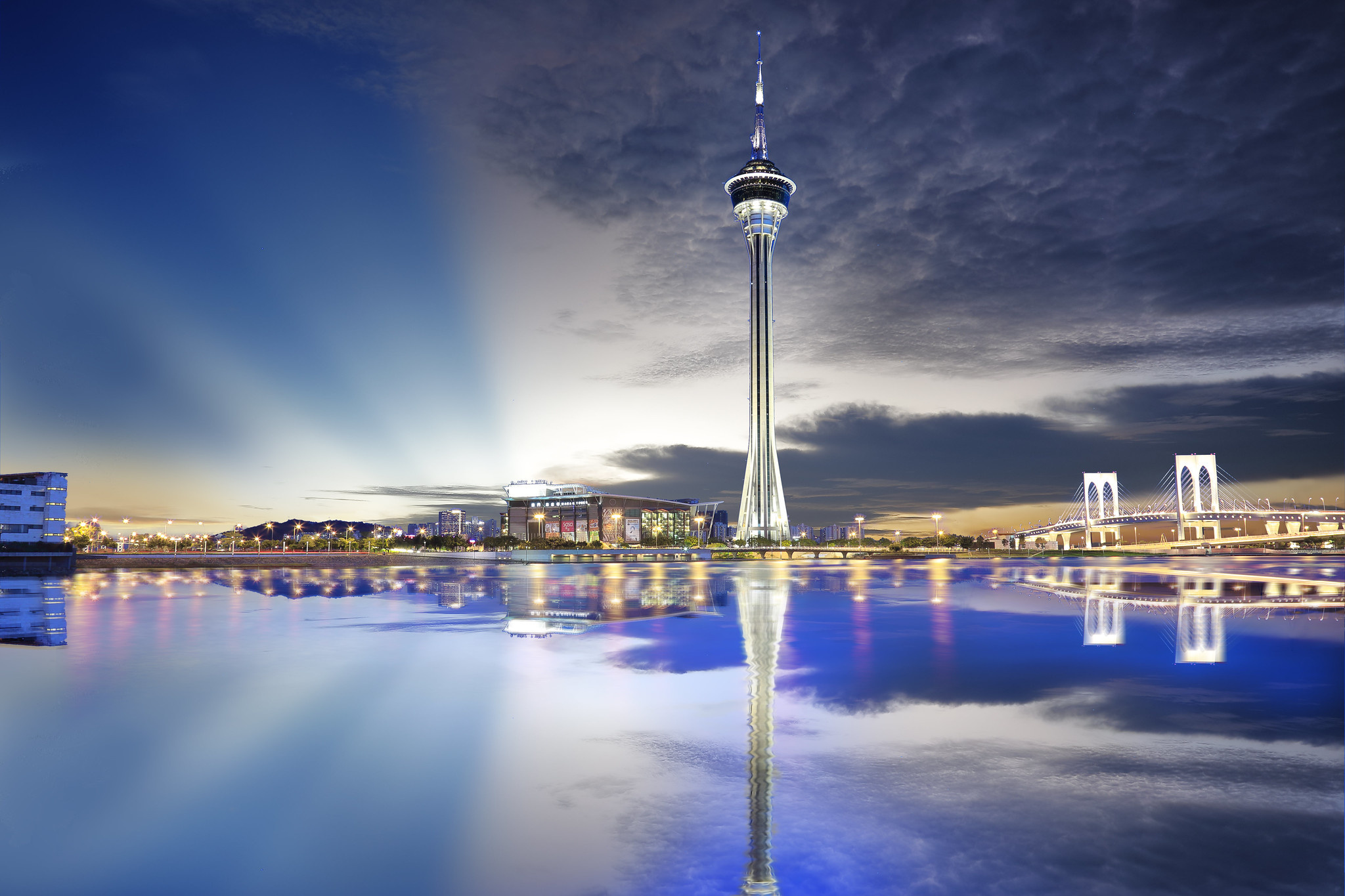 Macau travels, Macau tower, Night view, Breathtaking scenery, 2050x1370 HD Desktop