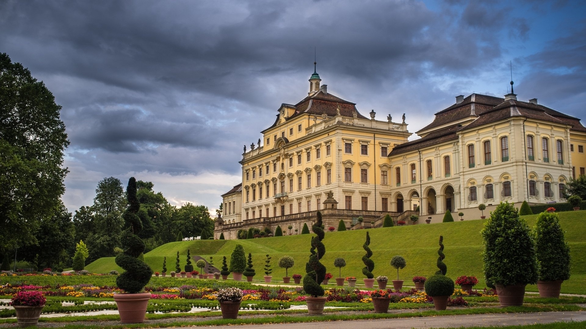 Ludwigsburg Palace, Majestic architecture, Royal residence, Urban wallpaper, 1920x1080 Full HD Desktop