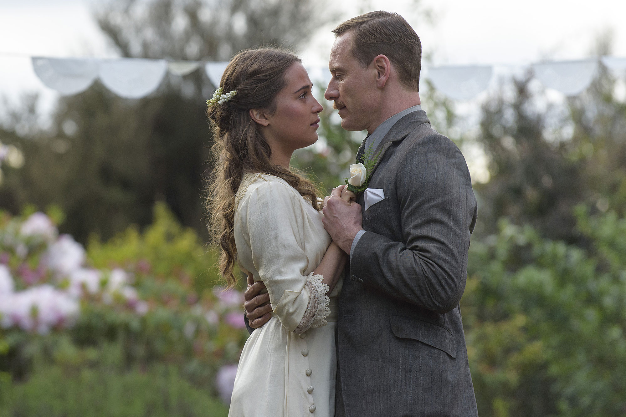 Michael Fassbender and Alicia Vikander, Wedding bands, Media integration, Marriage, 2000x1340 HD Desktop