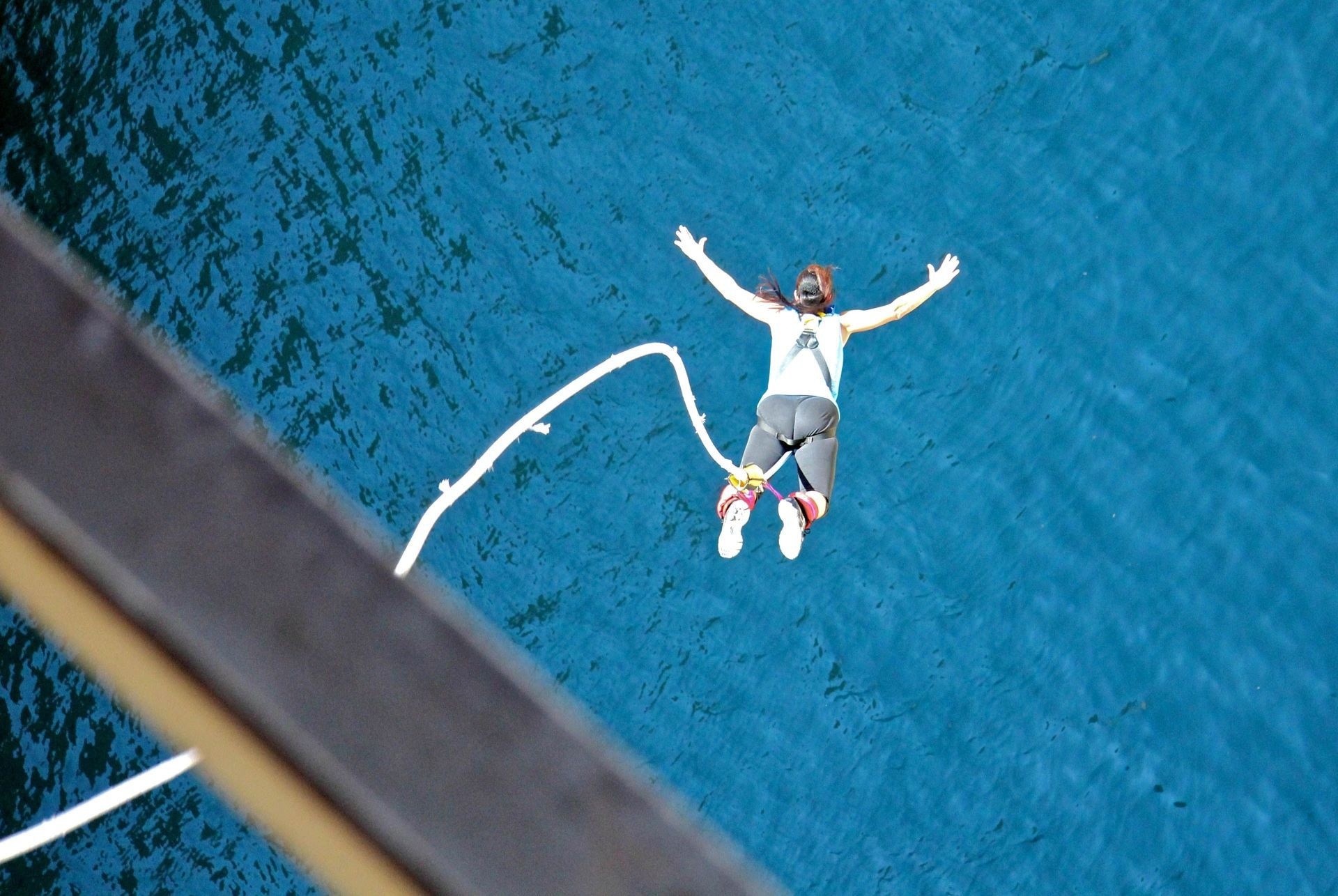 Coquilleau viaduct, Bungee Jumping Wallpaper, 1920x1290 HD Desktop