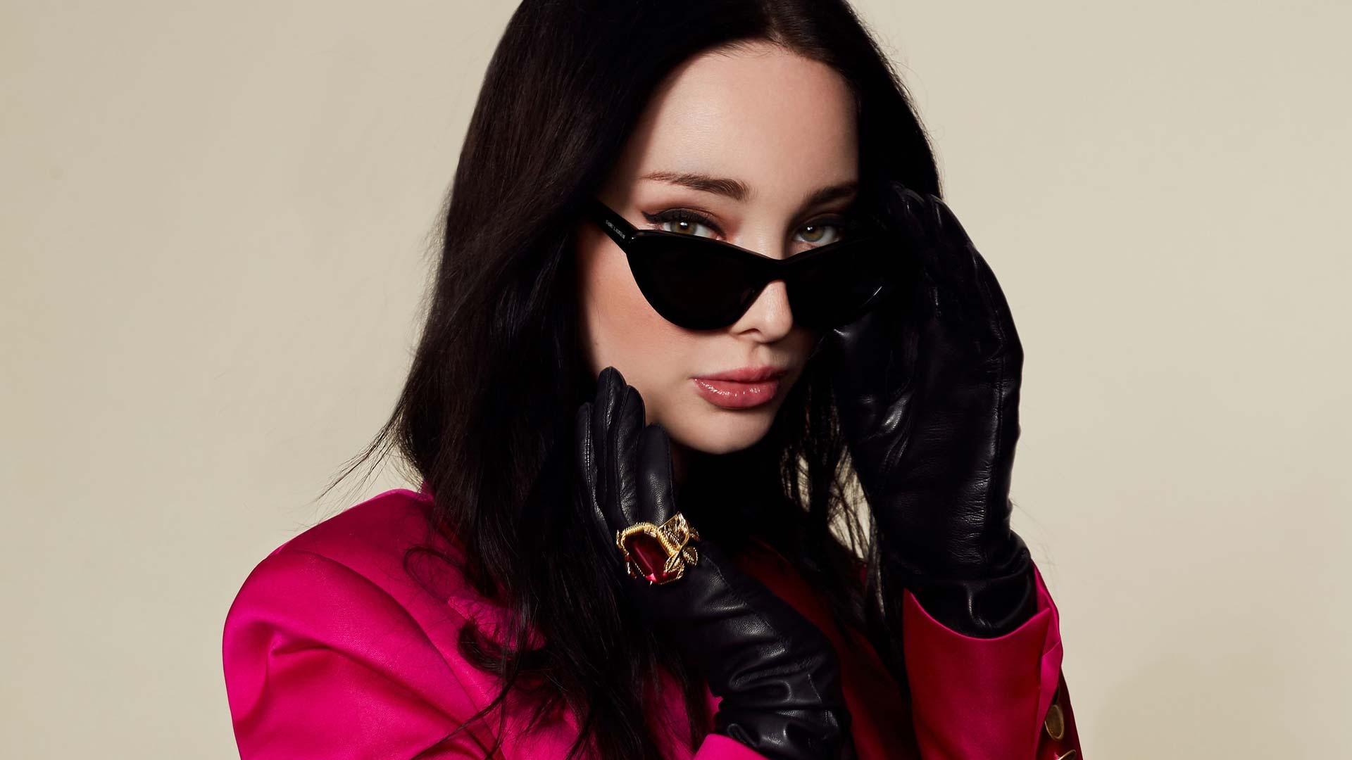 Emma Dumont, Fault Magazine, Exclusive photo shoot, 1920x1080 Full HD Desktop