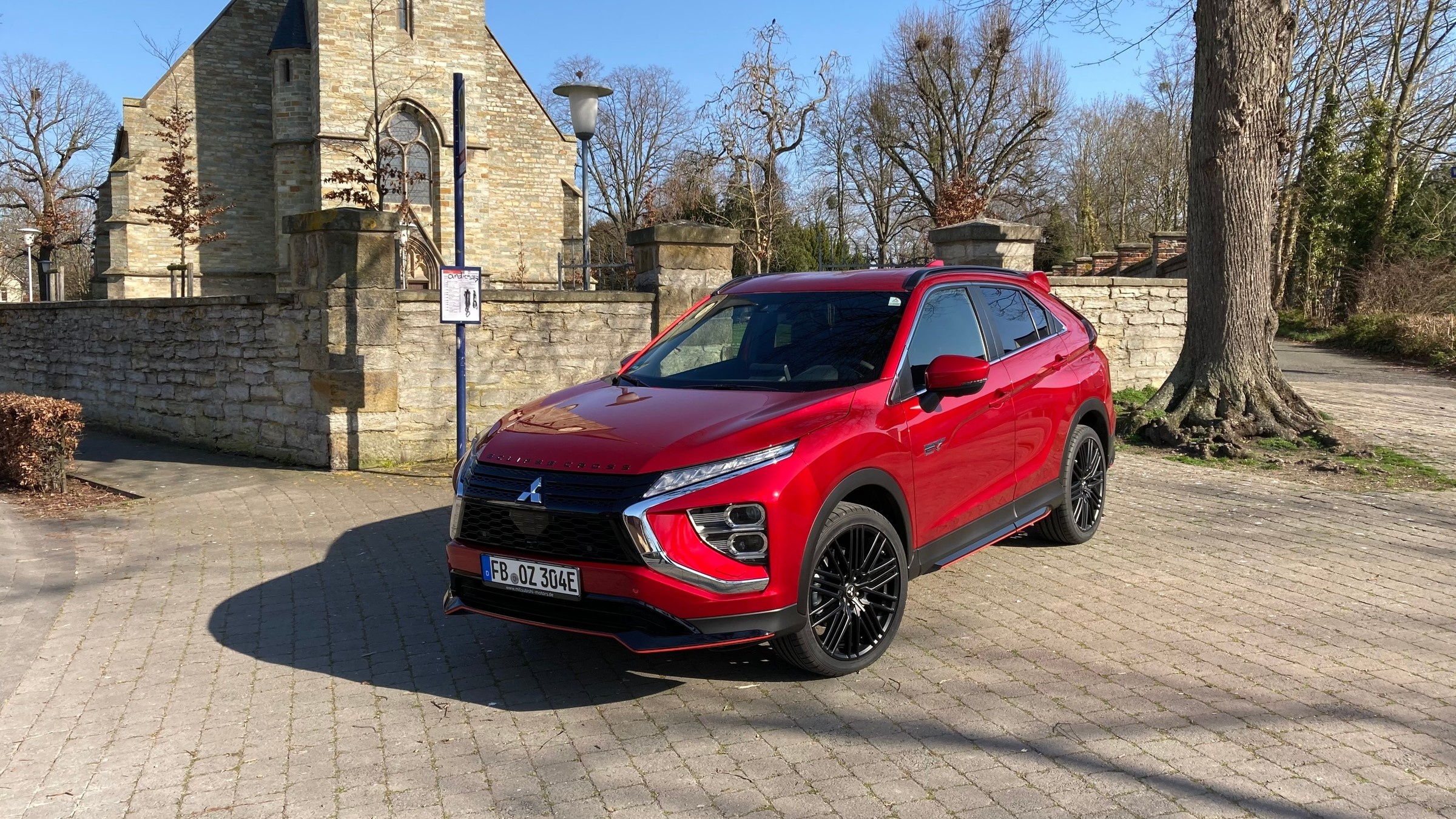 Mitsubishi Eclipse Cross, Plug-in hybrid version, Innovative technology, Eco-friendly features, 2400x1350 HD Desktop