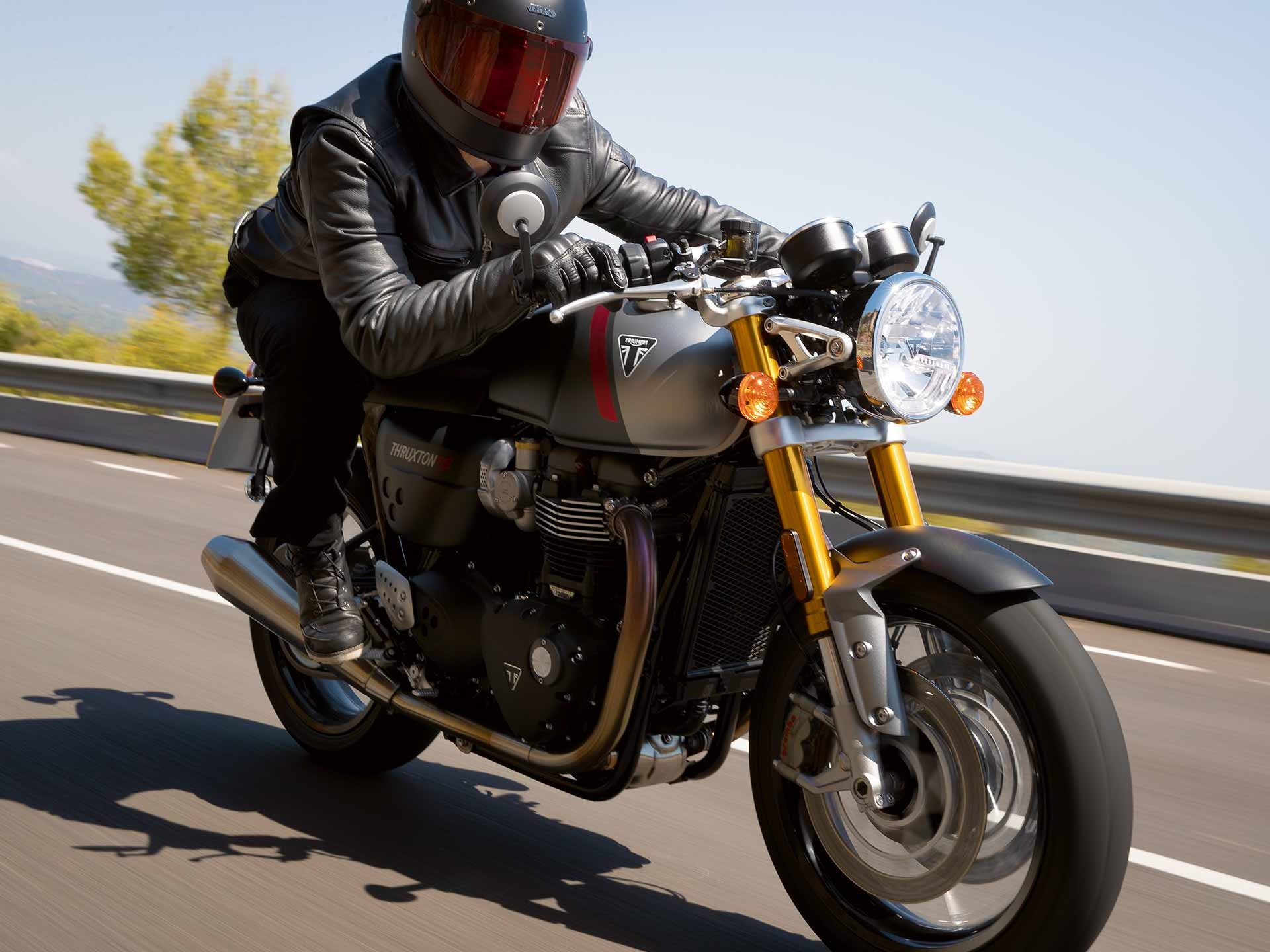 Triumph Thruxton RS, Cafe racer, Streetbike elegance, Classic style, 1920x1440 HD Desktop