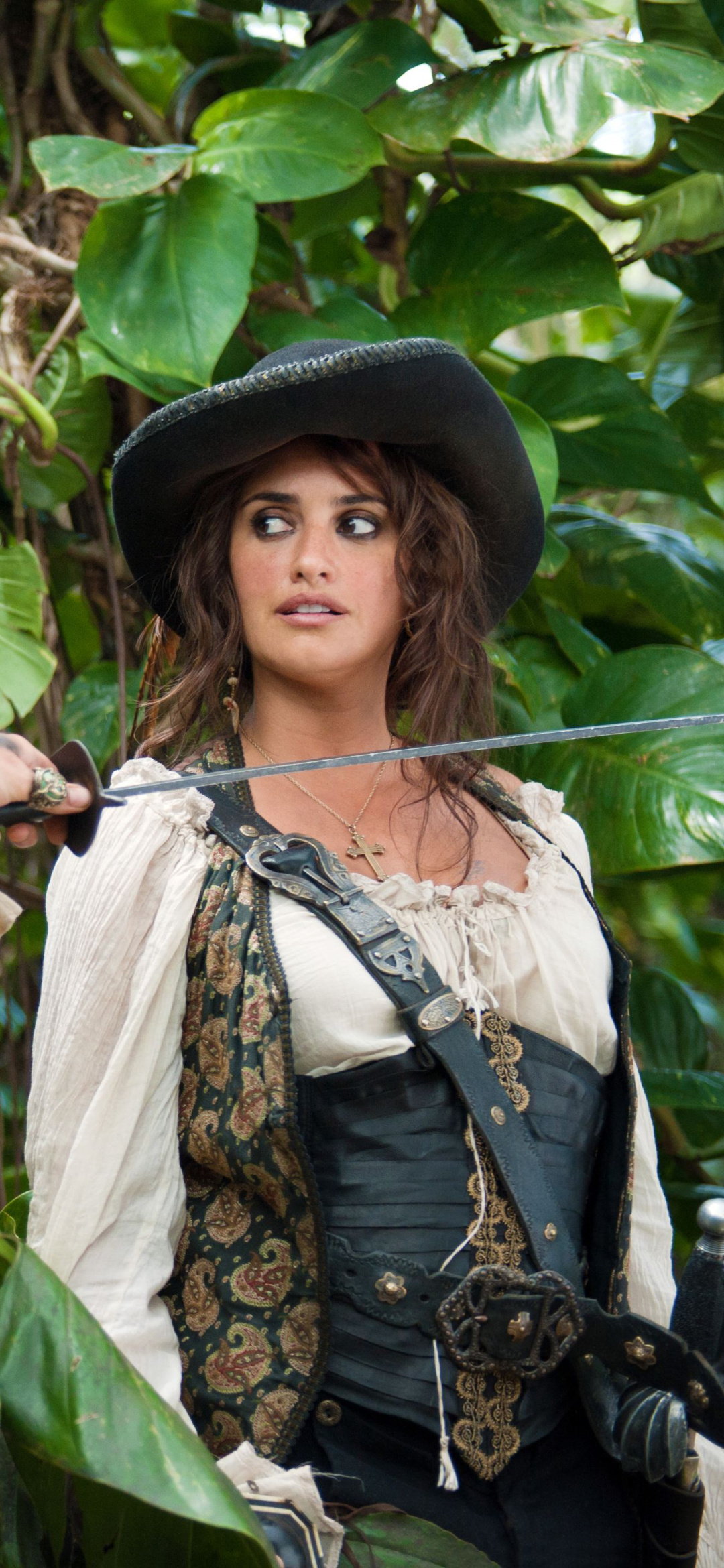 Penelope Cruz, Pirates of the Caribbean, Stranger Tides, Movie, 1080x2340 HD Phone