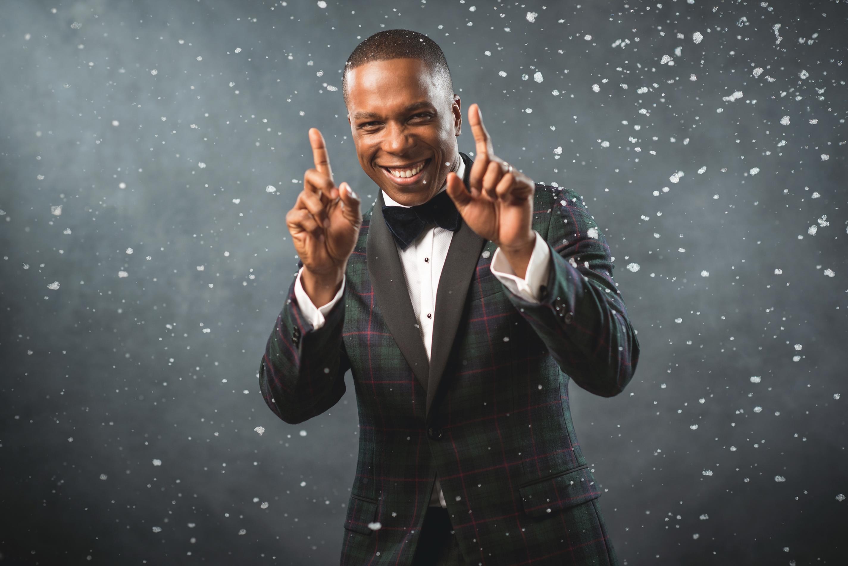 Leslie Odom Jr., Holiday album, Simply Christmas, Musical release, 2850x1910 HD Desktop