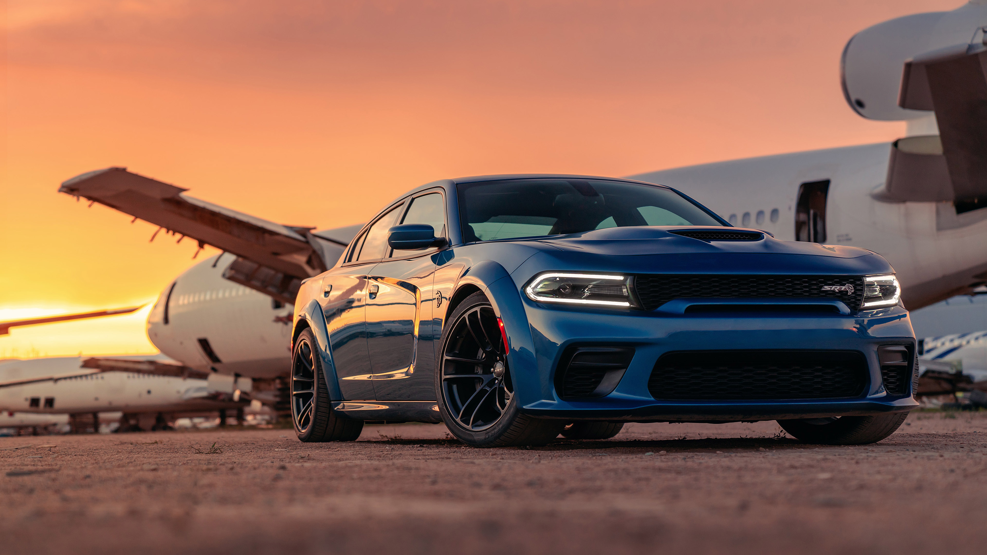 Dodge Charger, SRT Hellcat, Muscular presence, High-speed performance, 3840x2160 4K Desktop