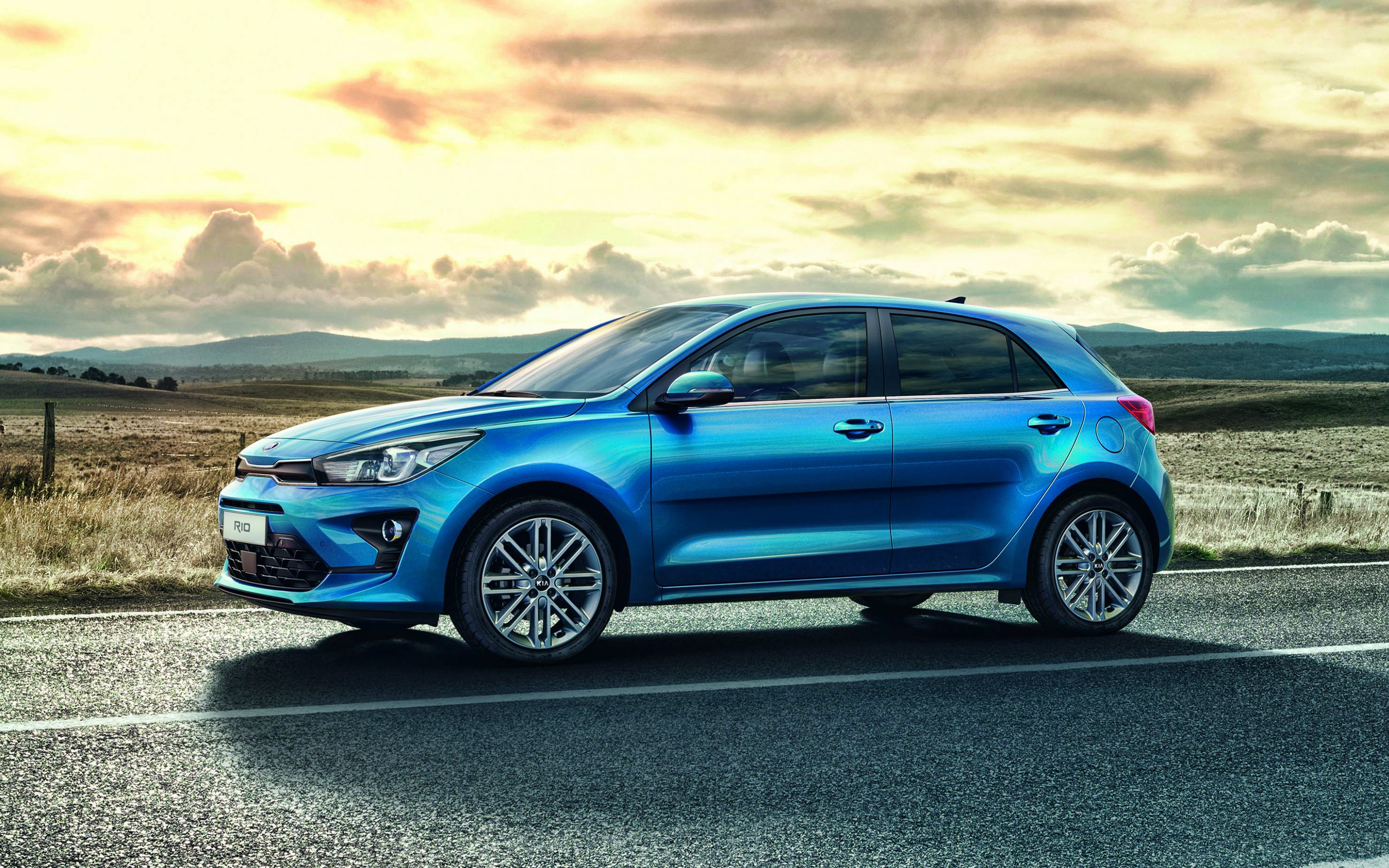 2021 Hatchback, Kia Rio Wallpaper, 2880x1800 HD Desktop