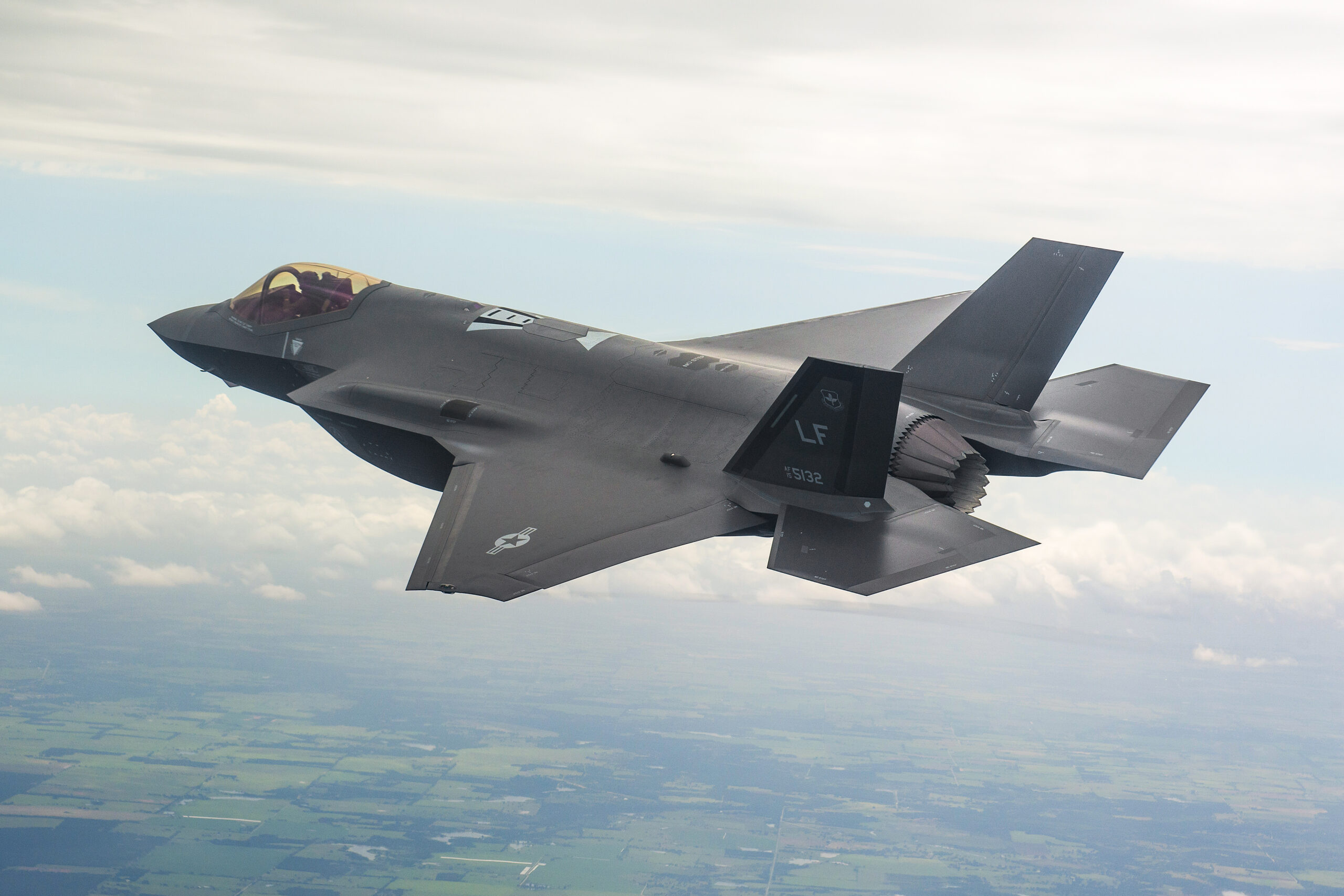 Lockheed Martin, f 35 percha, Leonardo brinda, Finlandia, 2560x1710 HD Desktop