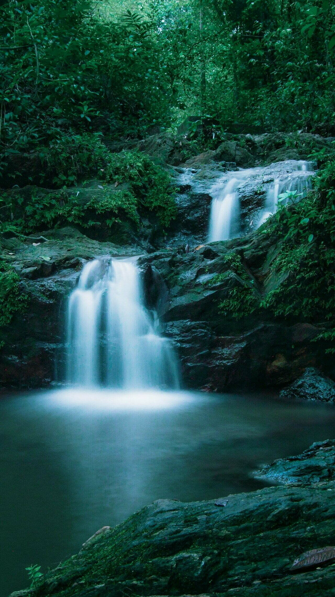 Landscape of waterfalls, 4K, 1280x2280 HD Phone