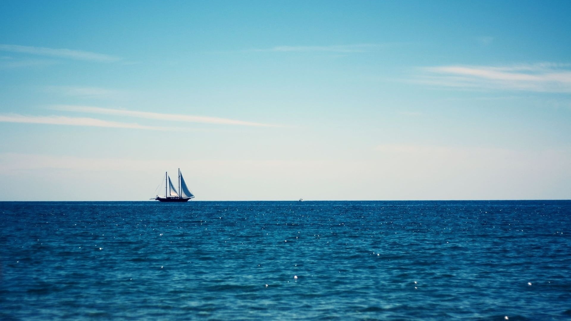 Sailboat minimalism, clouds, sailing ship, water, 1920x1080 Full HD Desktop