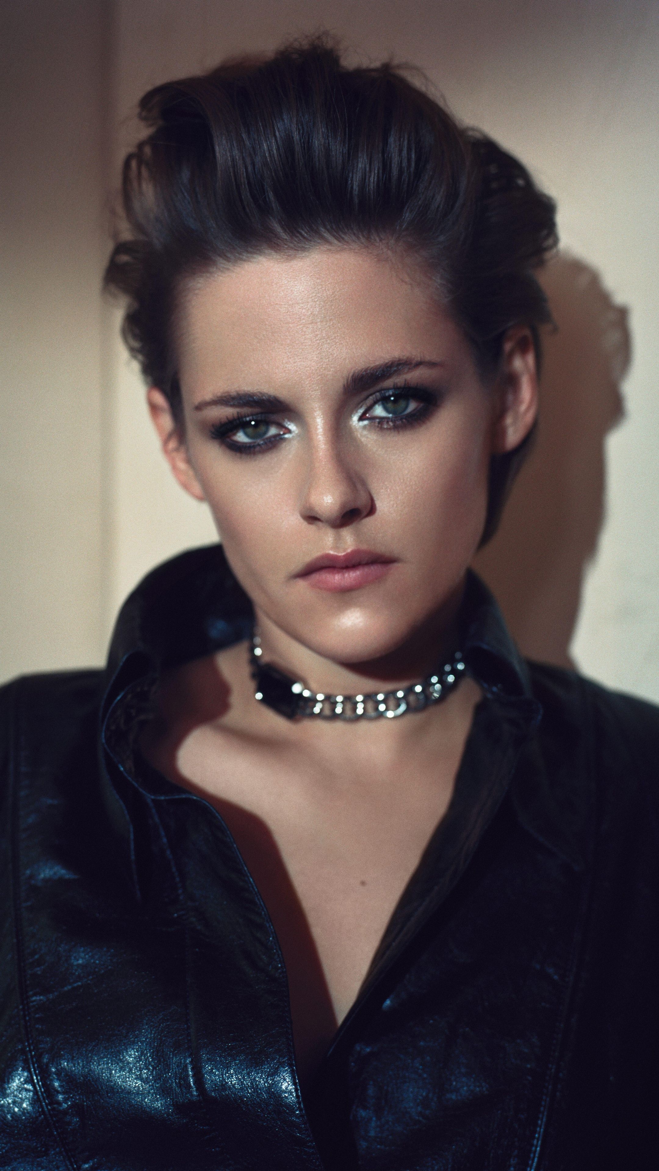 Madame Figaro 2015, Kristen Stewart Wallpaper, 2160x3840 4K Phone