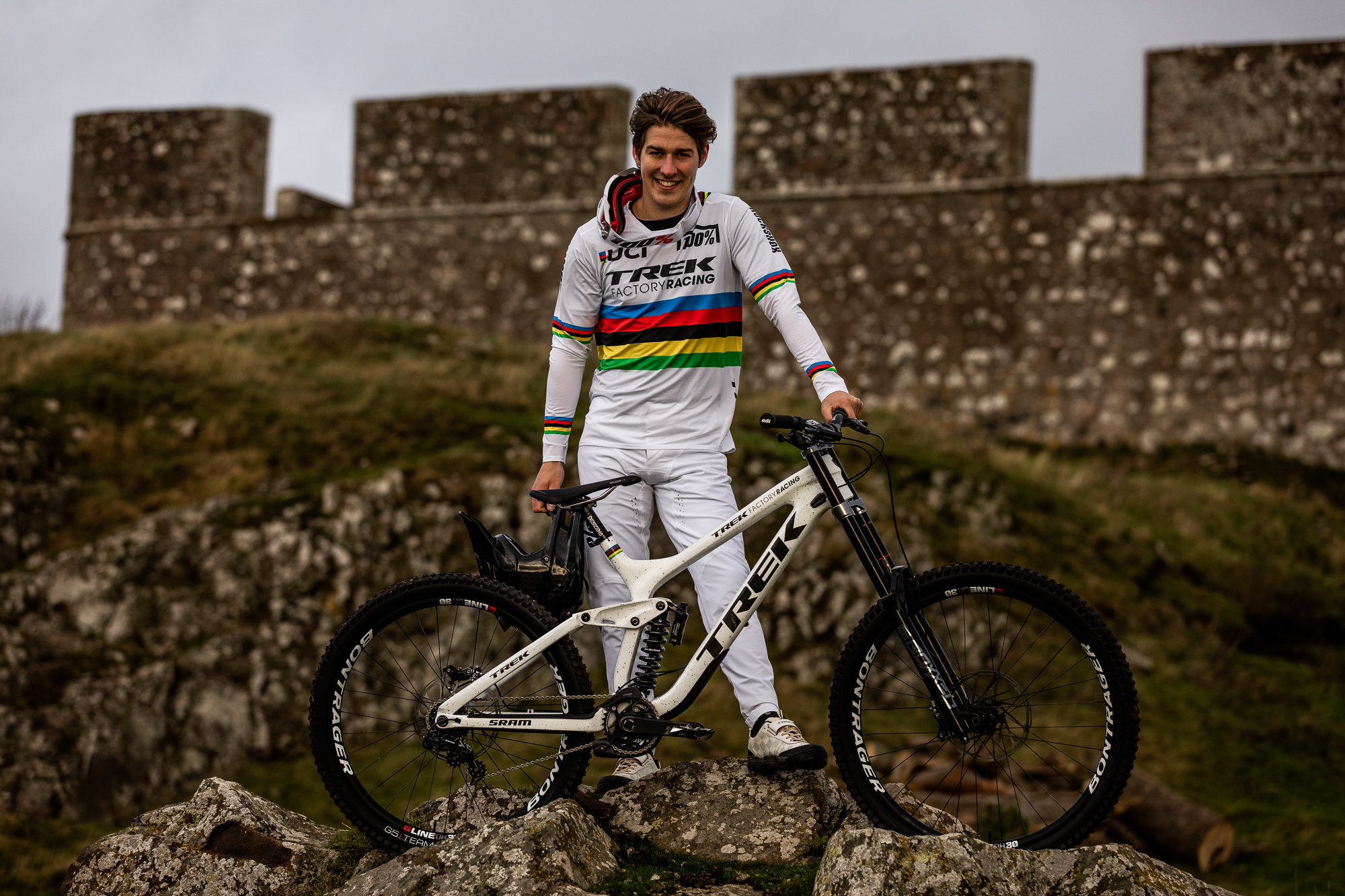 Reece Wilson, World champion, Bike RB 65, Trek race shop, 2000x1340 HD Desktop