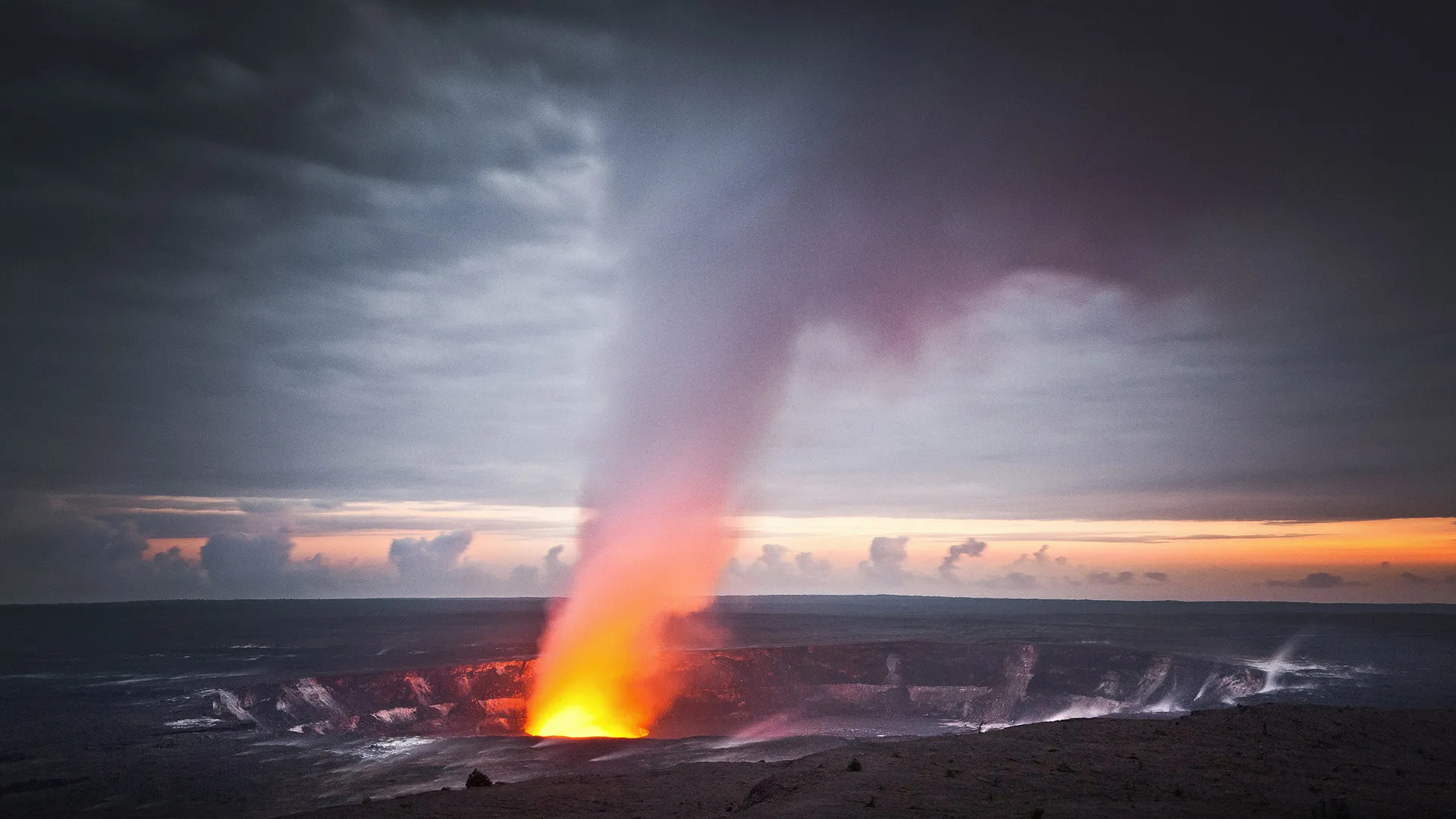 Seeing a volcano in Hawaii, Cond Nast Traveller India, Travel tips, Unforgettable experiences, 1920x1080 Full HD Desktop