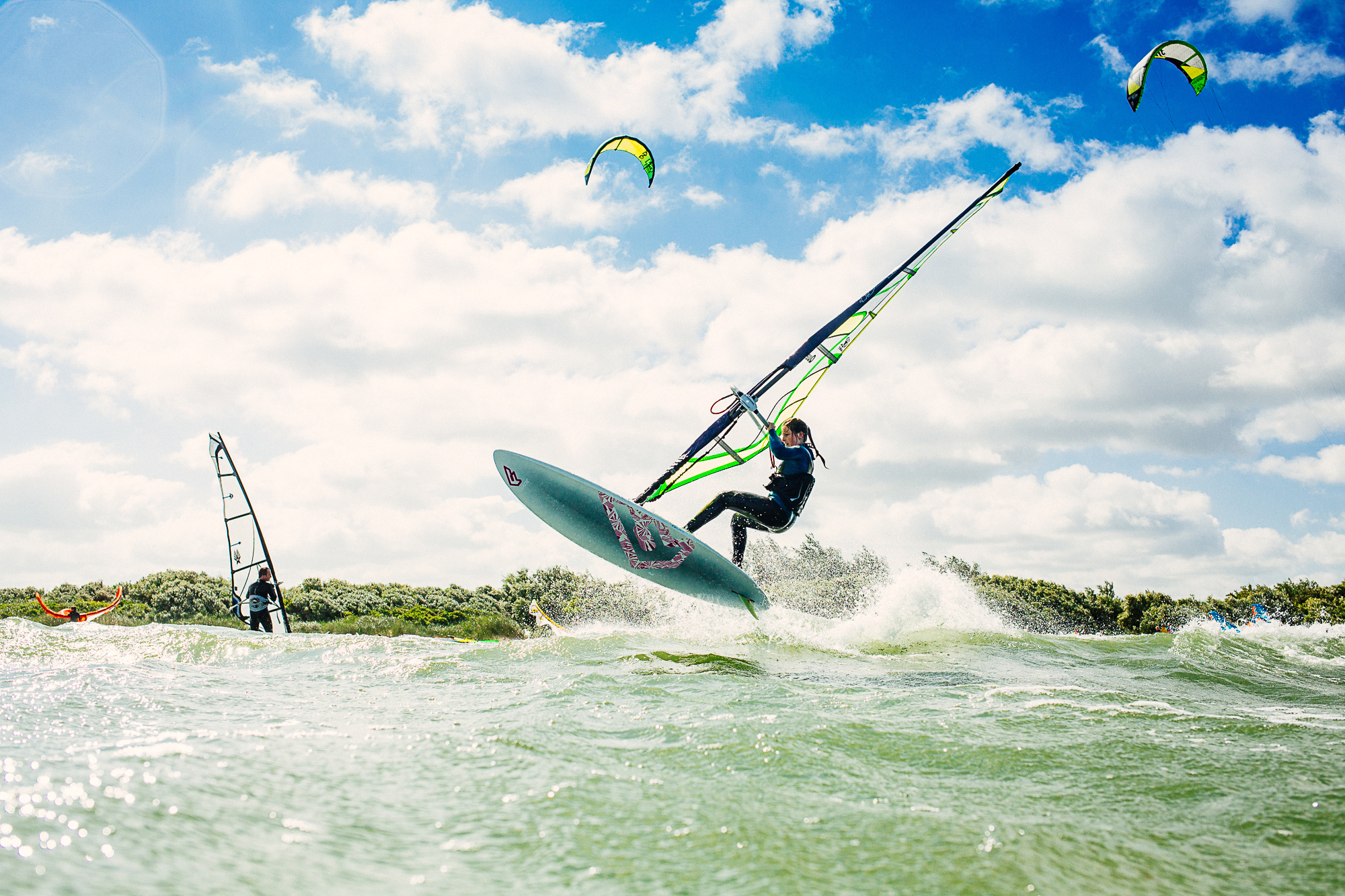 Trial course experience, Mastering windsurfing, Learning the ropes, Expert instruction, 2000x1340 HD Desktop