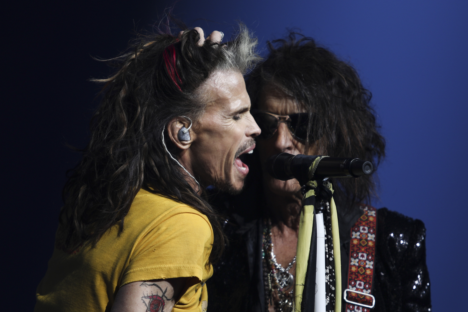 Joe Perry, Concert of the future, Vegas show, Digital Trends, 1920x1280 HD Desktop