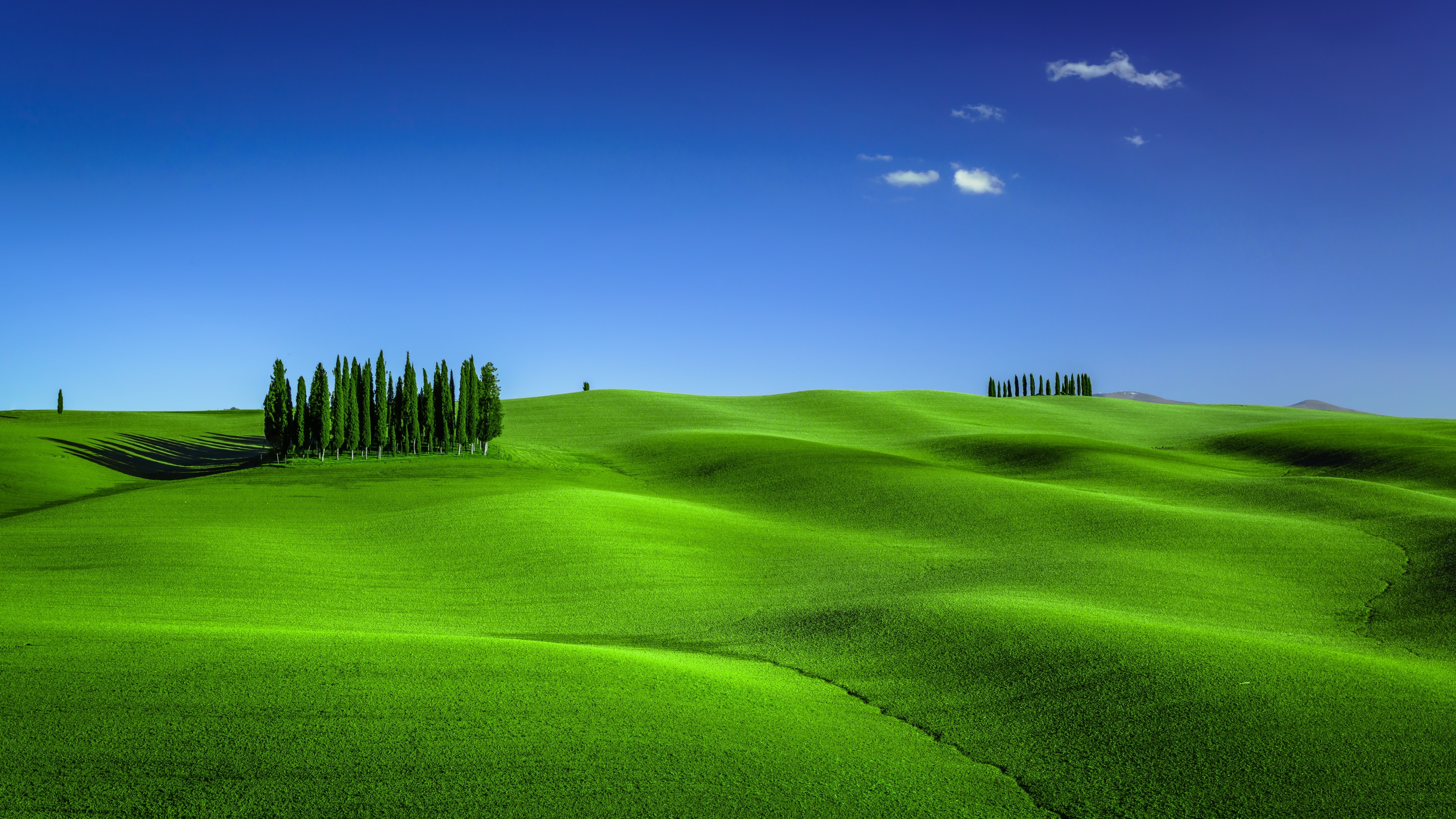 Torrenieri, Grass and Sky Wallpaper, 3840x2160 4K Desktop