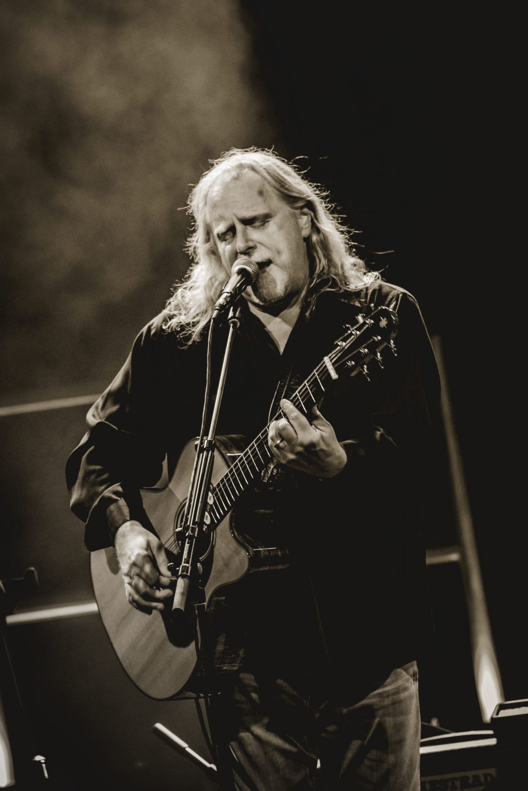 Warren Haynes, Danny Louis Explore Covers, Gov't Mule Catalog At South Farms Outdoor Show Videos/Photos 1710x2560