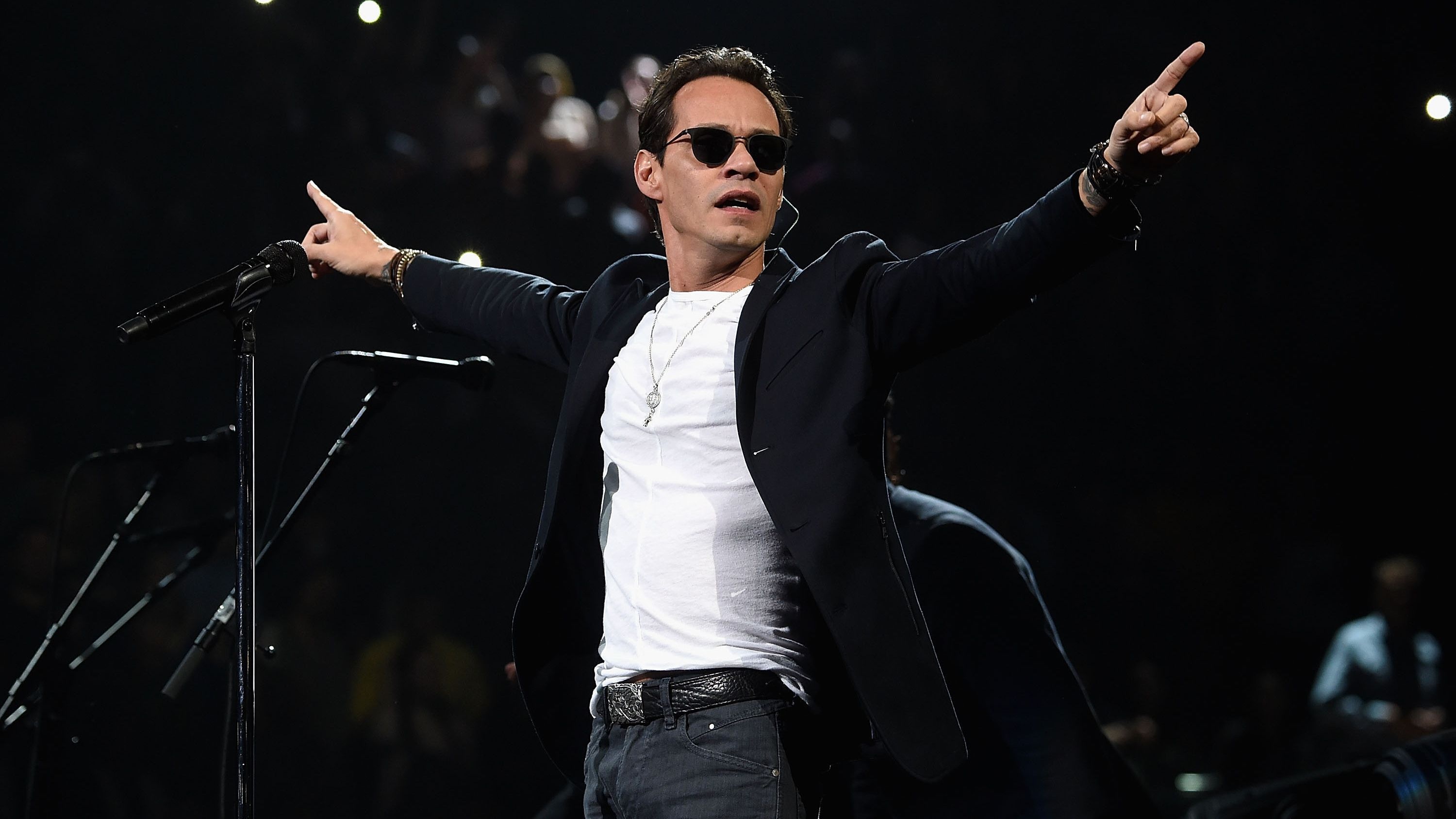 Marc Anthony, Latin music, Chart-topping hits, International sensation, 3000x1690 HD Desktop