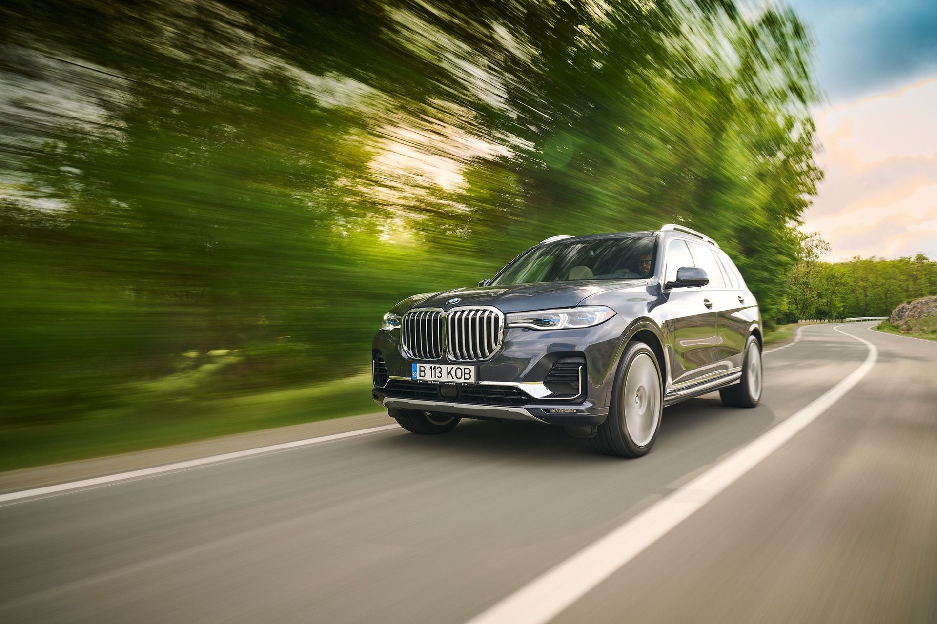 BMW X7, Mountain drive, Facelift model, BMW, 1920x1280 HD Desktop