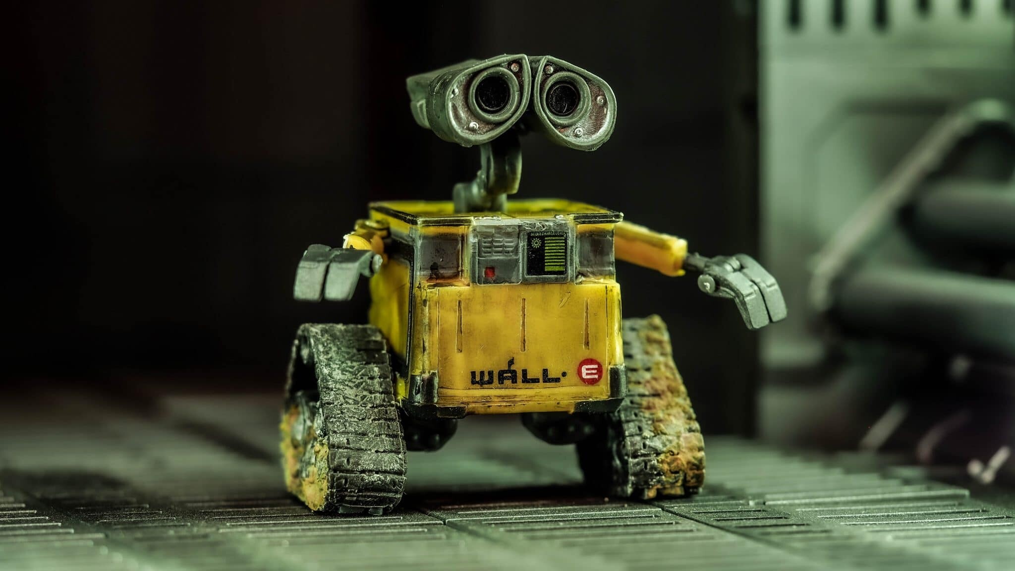 WALLE, Custom artwork, Artistic expression, Captivating visuals, 2050x1160 HD Desktop