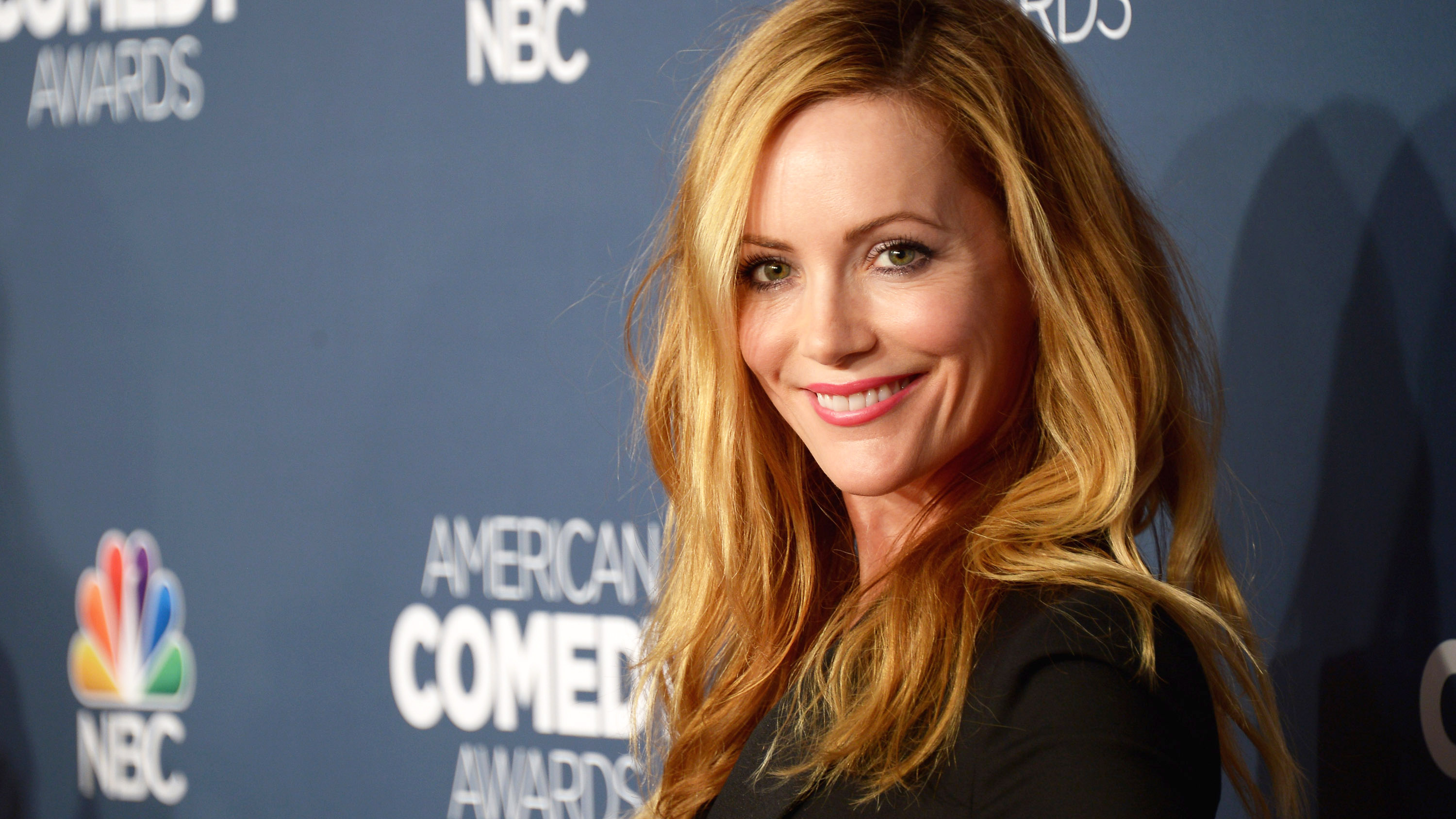 Leslie Mann, Comedian role, Funny performance, CNN interview, 3000x1690 HD Desktop