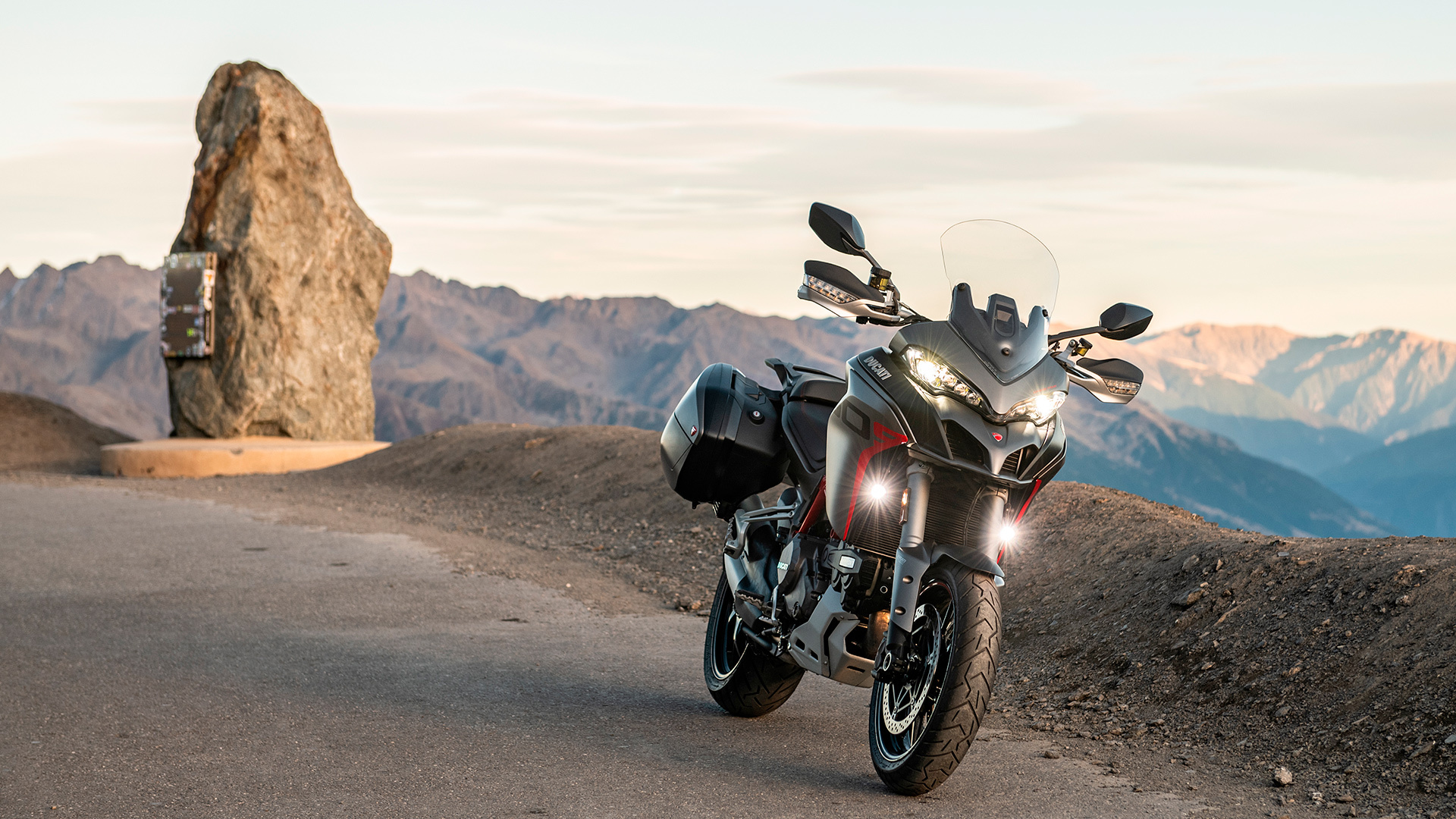 2020 Model, Ducati Multistrada 1260 Enduro Wallpaper, 1920x1080 Full HD Desktop