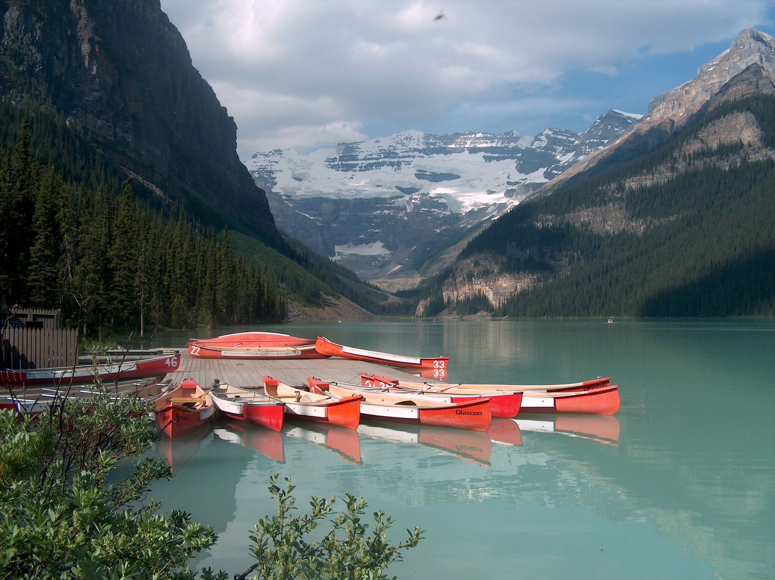 Lake Louise sightseeing, Sundog Tour Co, 2610x1960 HD Desktop