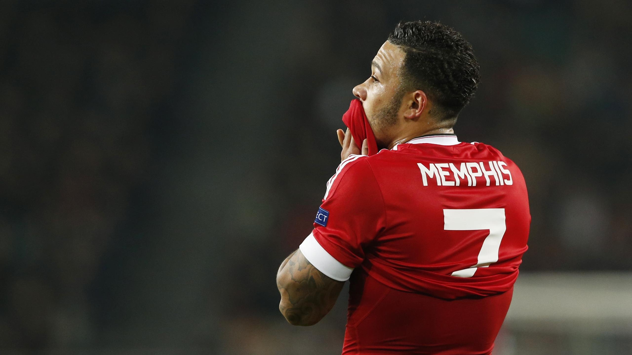 Manchester United, Memphis Depay Wallpaper, 2560x1440 HD Desktop