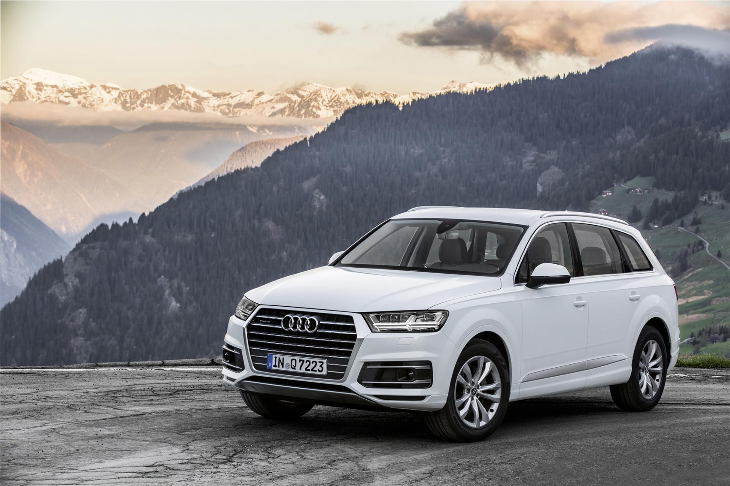 Audi Q7, Audi fan, Luxury SUV, Pin, 2500x1670 HD Desktop