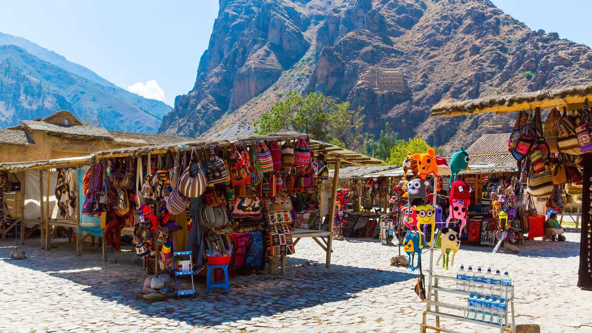 Ollantaytambo, Souvenir market, Local textiles, Colorful ponchos, 1920x1080 Full HD Desktop