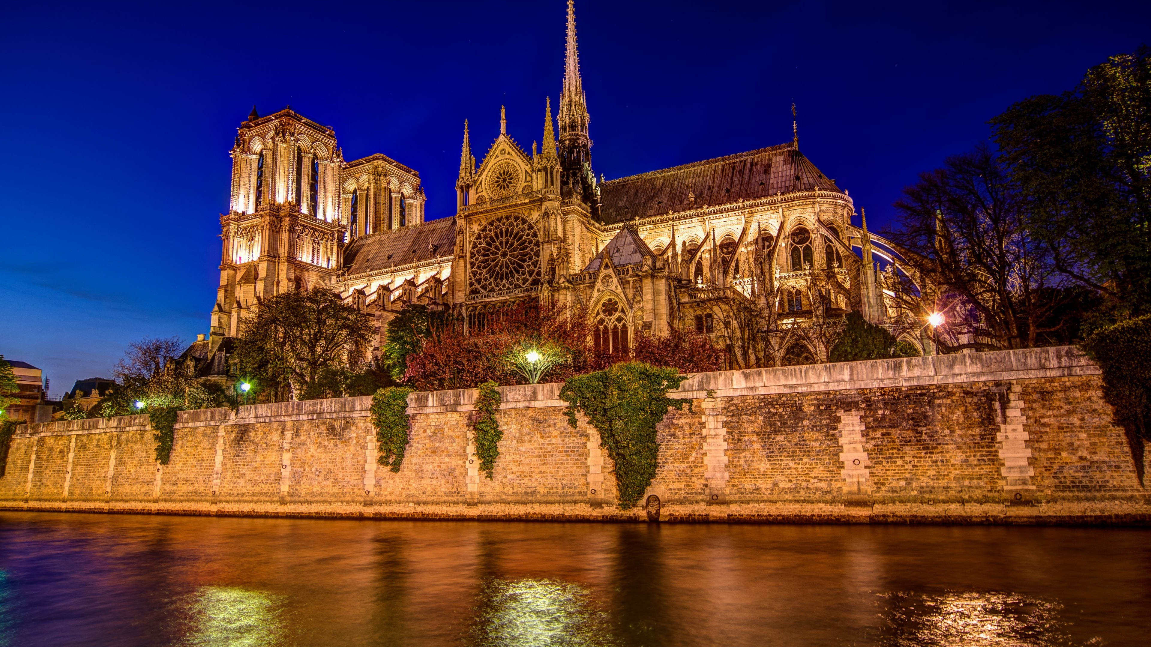 Night view, Notre-Dame Cathedral Wallpaper, 3840x2160 4K Desktop