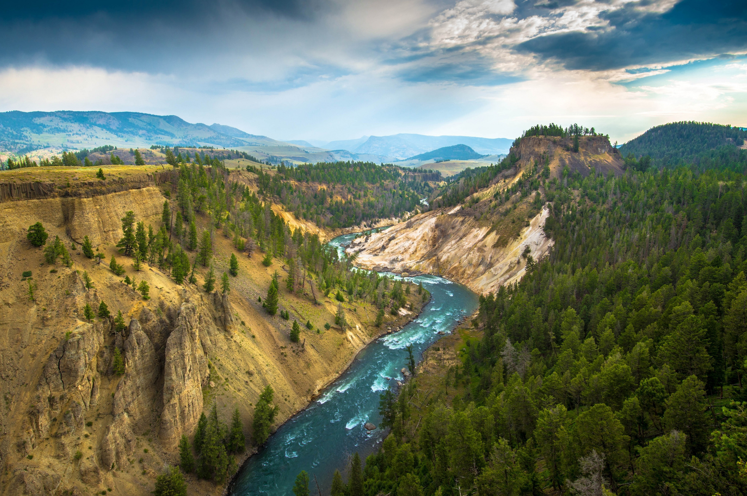 Yellowstone National Park, High-definition landscapes, Spectacular views, Nature's perfection, 2560x1700 HD Desktop