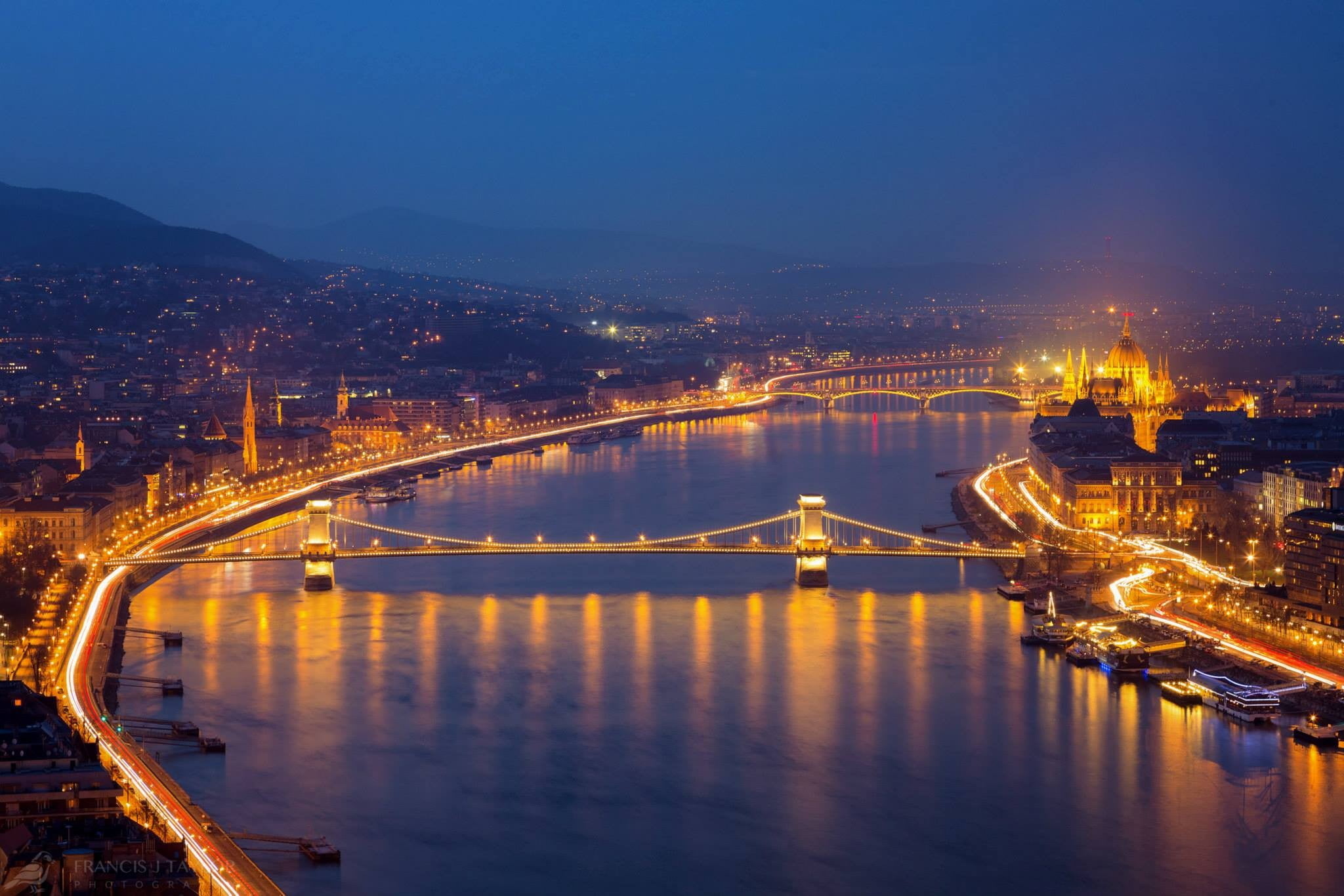 Danube River, Yellow and red building, Budapest, Hungarian, 2050x1370 HD Desktop