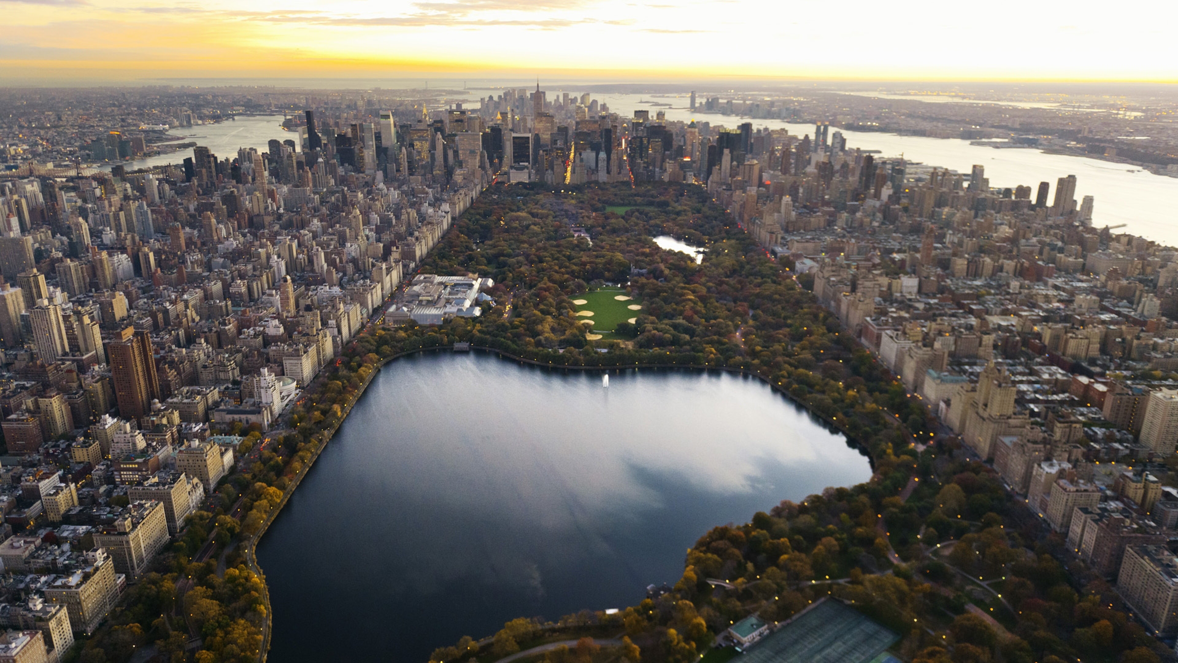 New York Aesthetic, Travels, Lake skyscrapers, London wallpaper, 3840x2160 4K Desktop