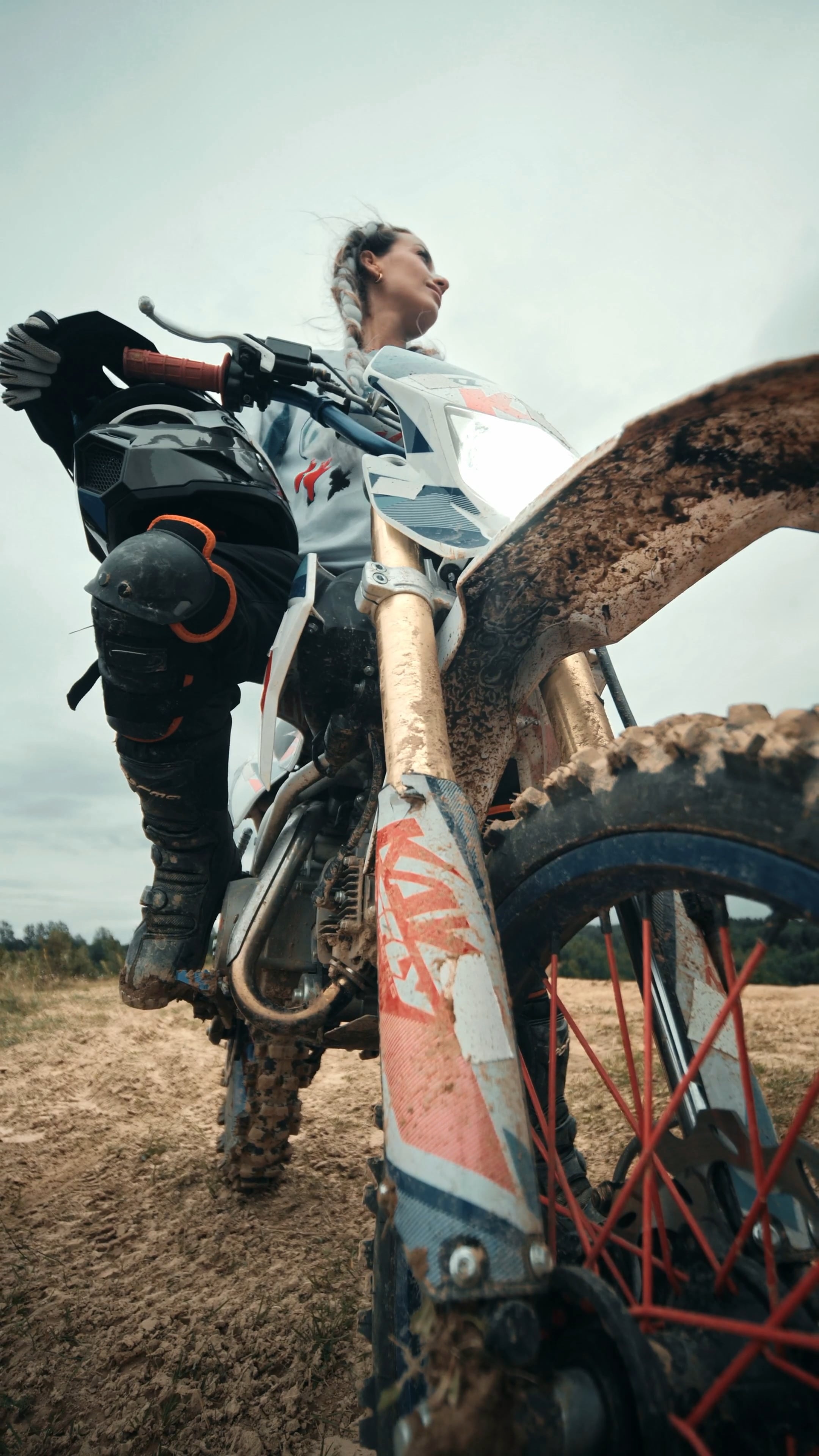 Women's Motocross, Enduro Motorbikes Wallpaper, 2160x3840 4K Phone