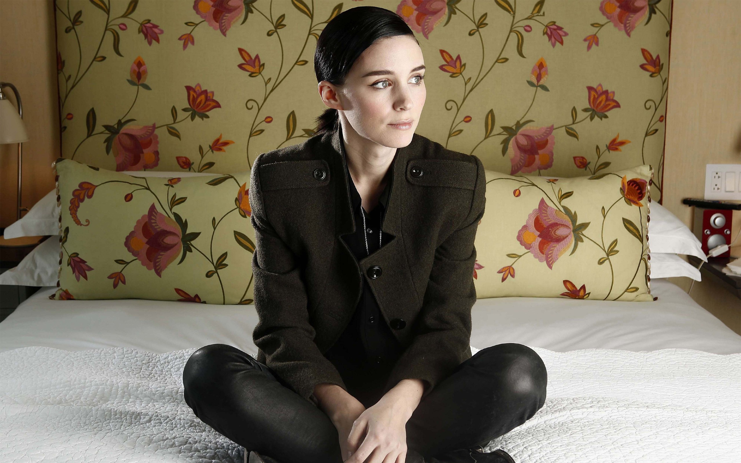 Rooney Mara, Widescreen wallpapers, Baltana collection, Impressive display, 2560x1600 HD Desktop