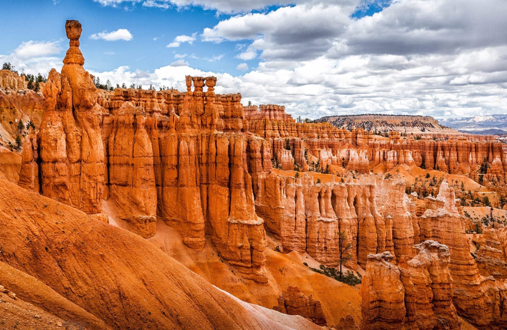 Bryce Canyon National Park, Frozen wonderland, Chilled to the bone, Winter adventure, 2000x1310 HD Desktop