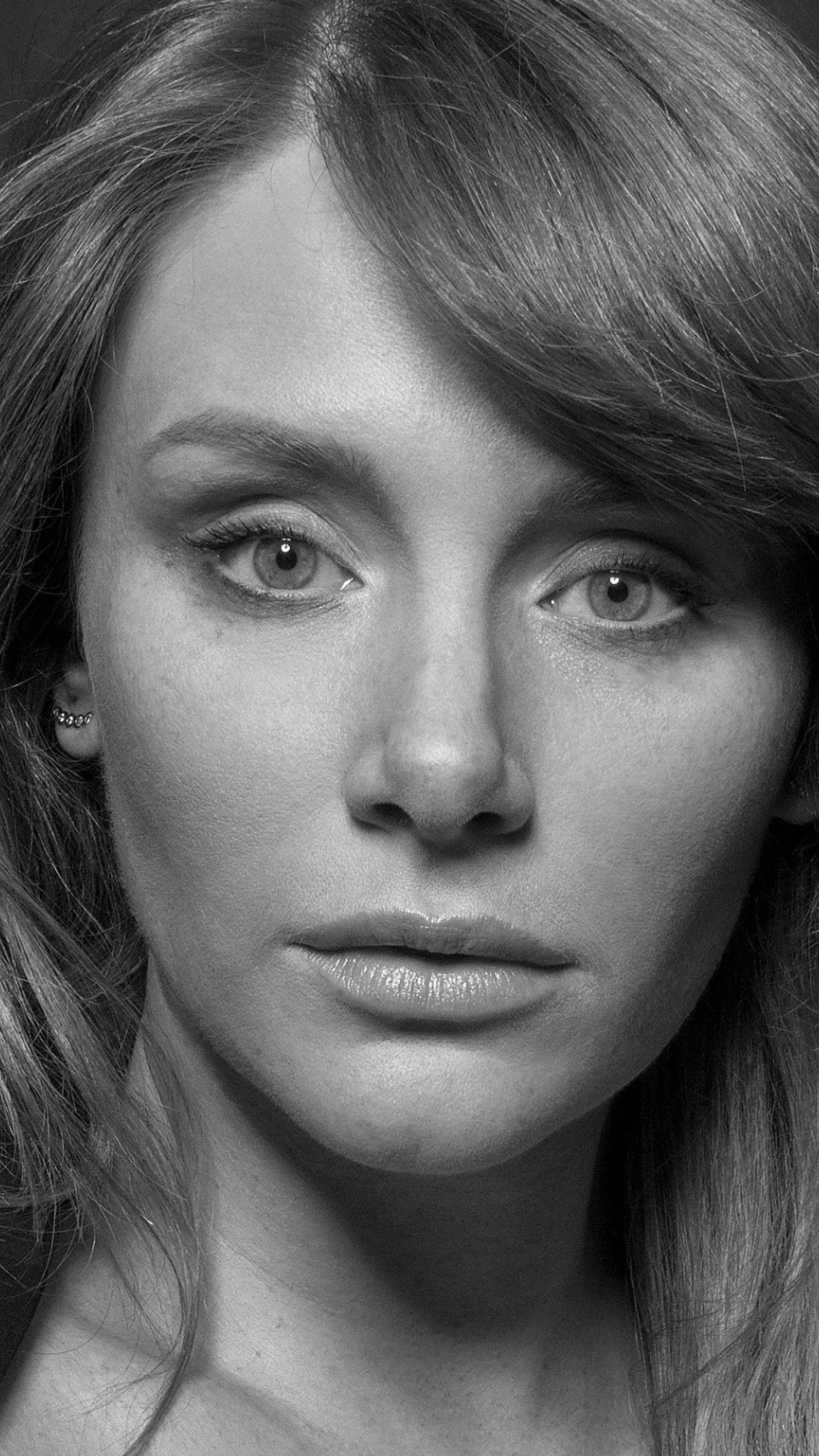 Bryce Dallas Howard, Monochrome, Sony Xperia X, HD Wallpapers, 2160x3840 4K Phone