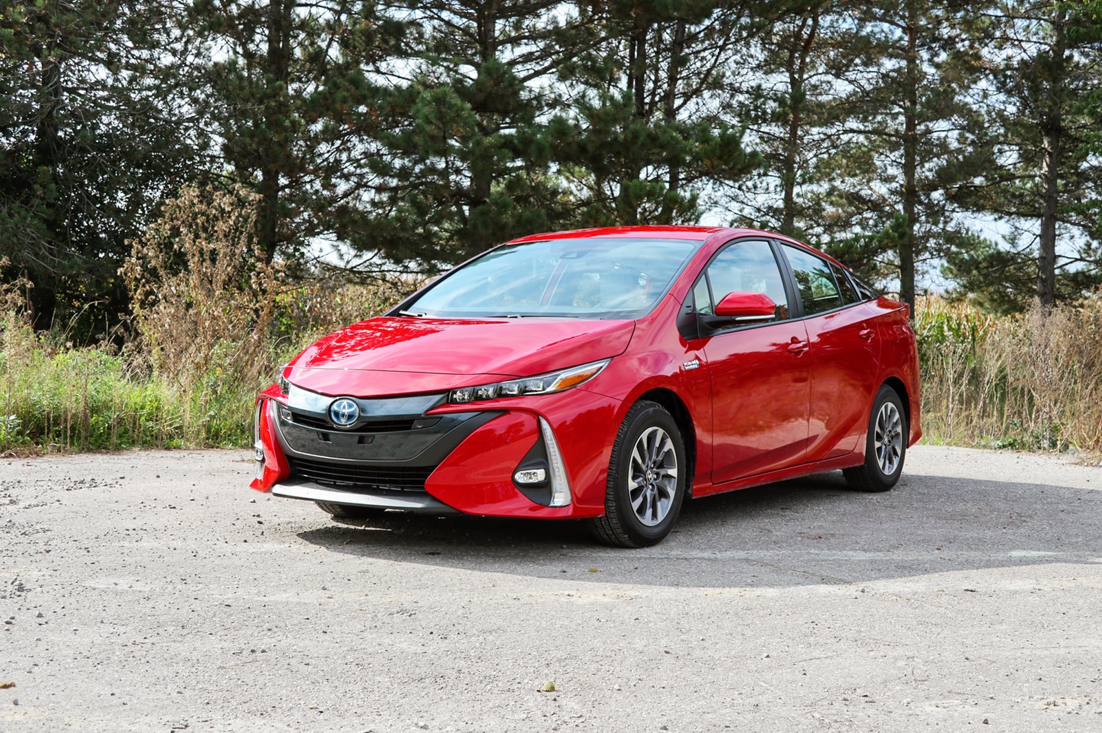 Toyota Prius Prime, Fuel-efficient car, Review, 2022 model, 2160x1440 HD Desktop