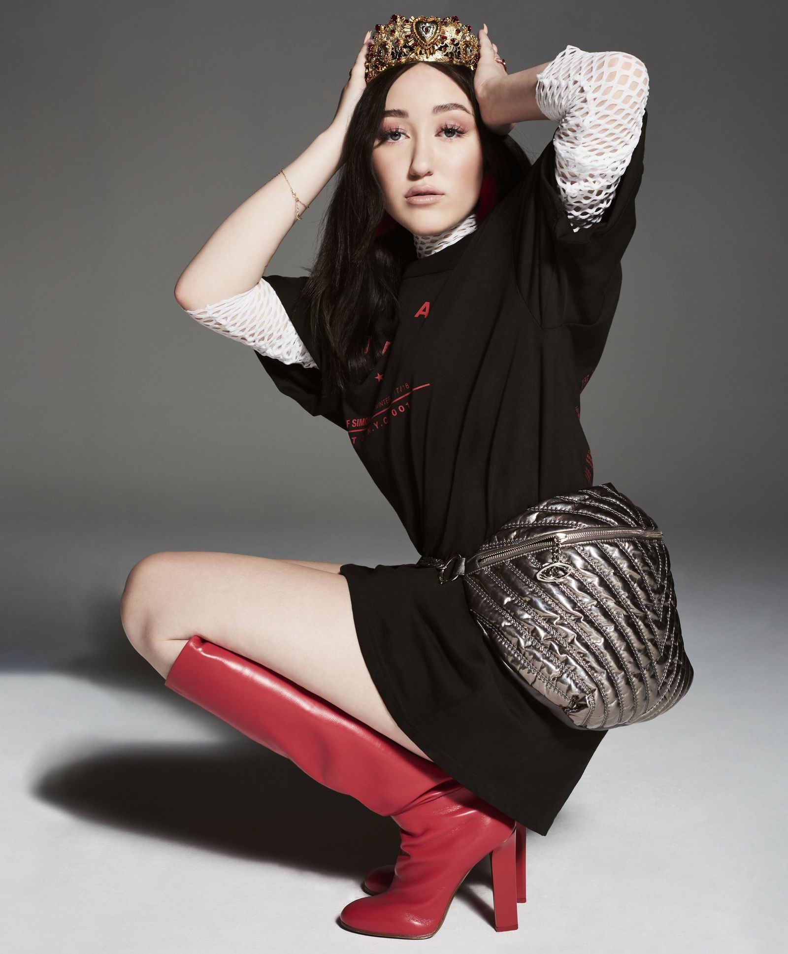 Noah Cyrus, Artofit, 1600x1940 HD Phone