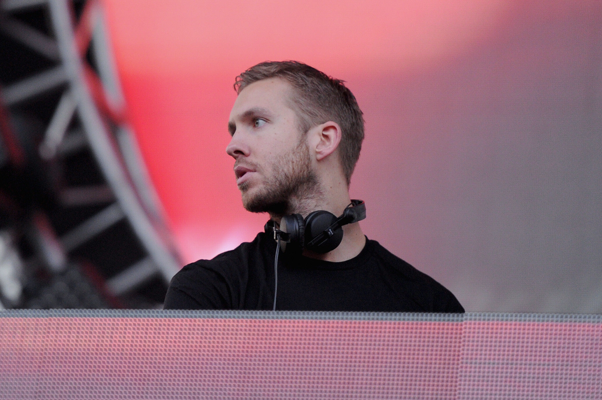 Calvin Harris, Widescreen computer background, Stylish wallpaper, Striking visuals, 2070x1380 HD Desktop