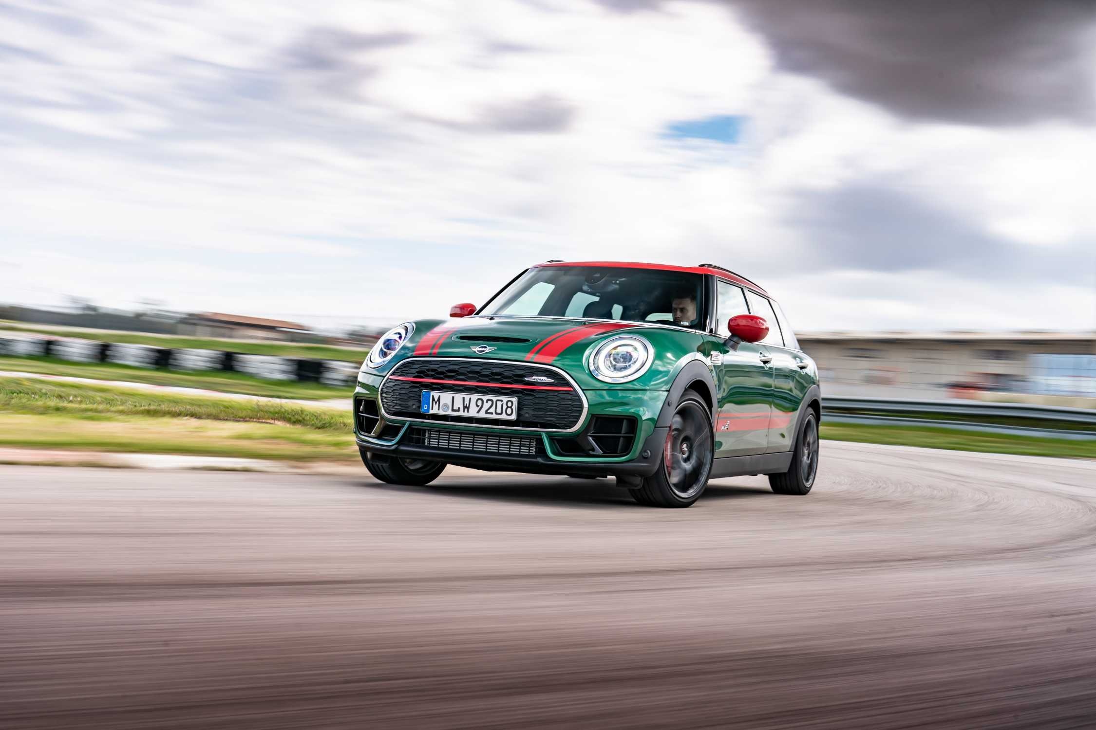 MINI John Cooper, Race Tracks Wallpaper, 2250x1500 HD Desktop