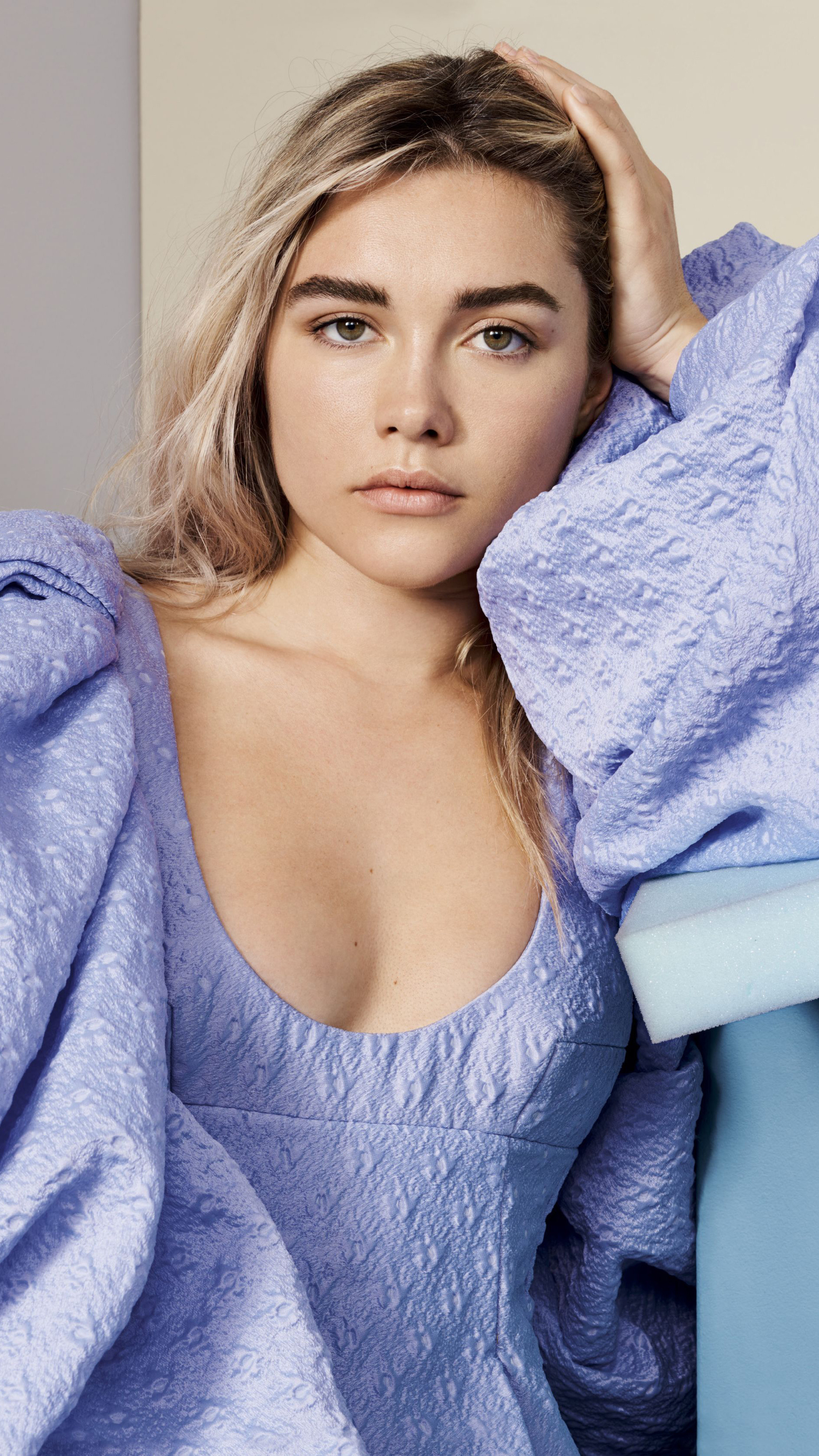 Florence Pugh, Elle UK 2020, Sony Xperia, 2160x3840 4K Phone